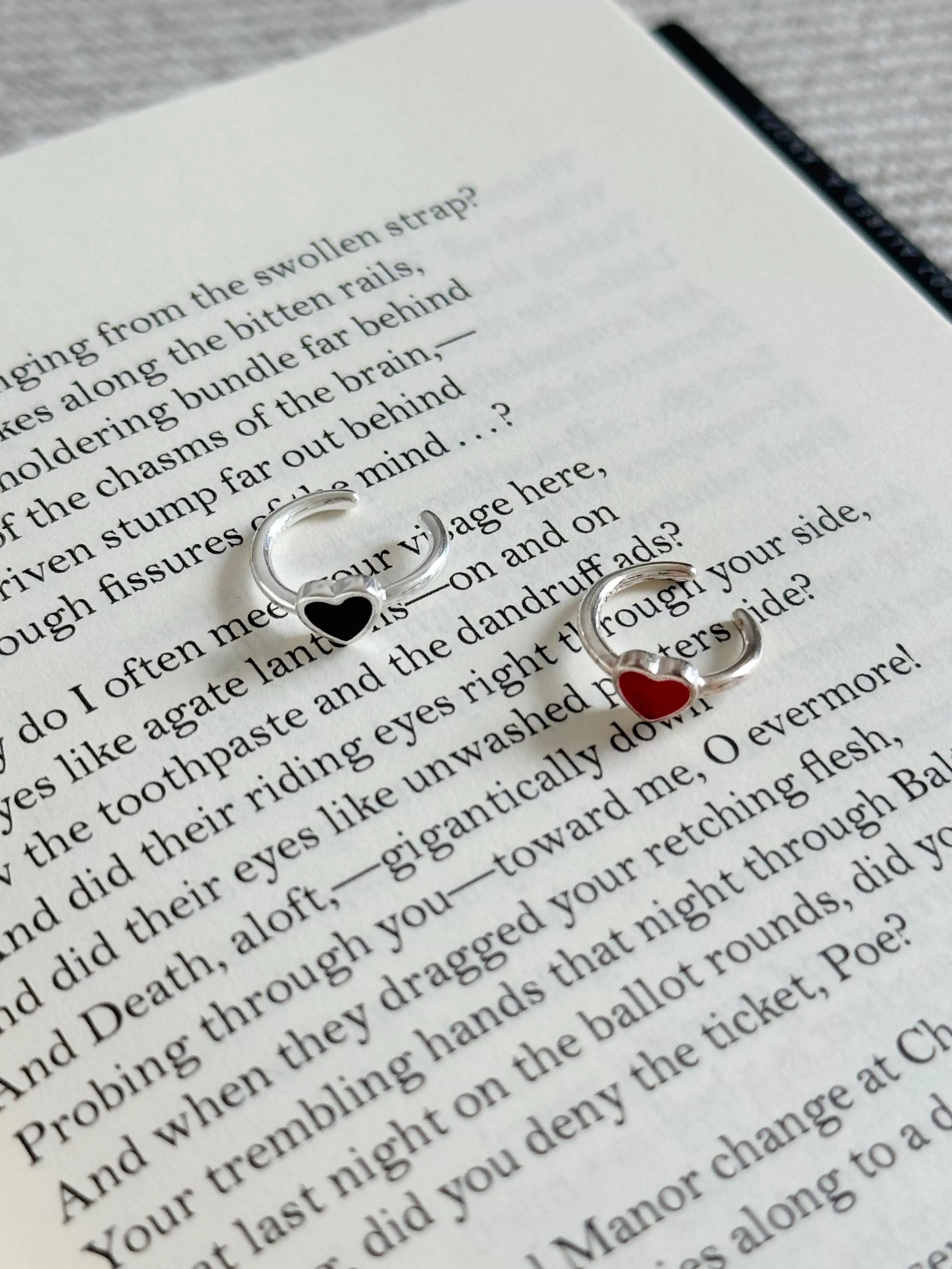 愛心耳骨夾 (4color)