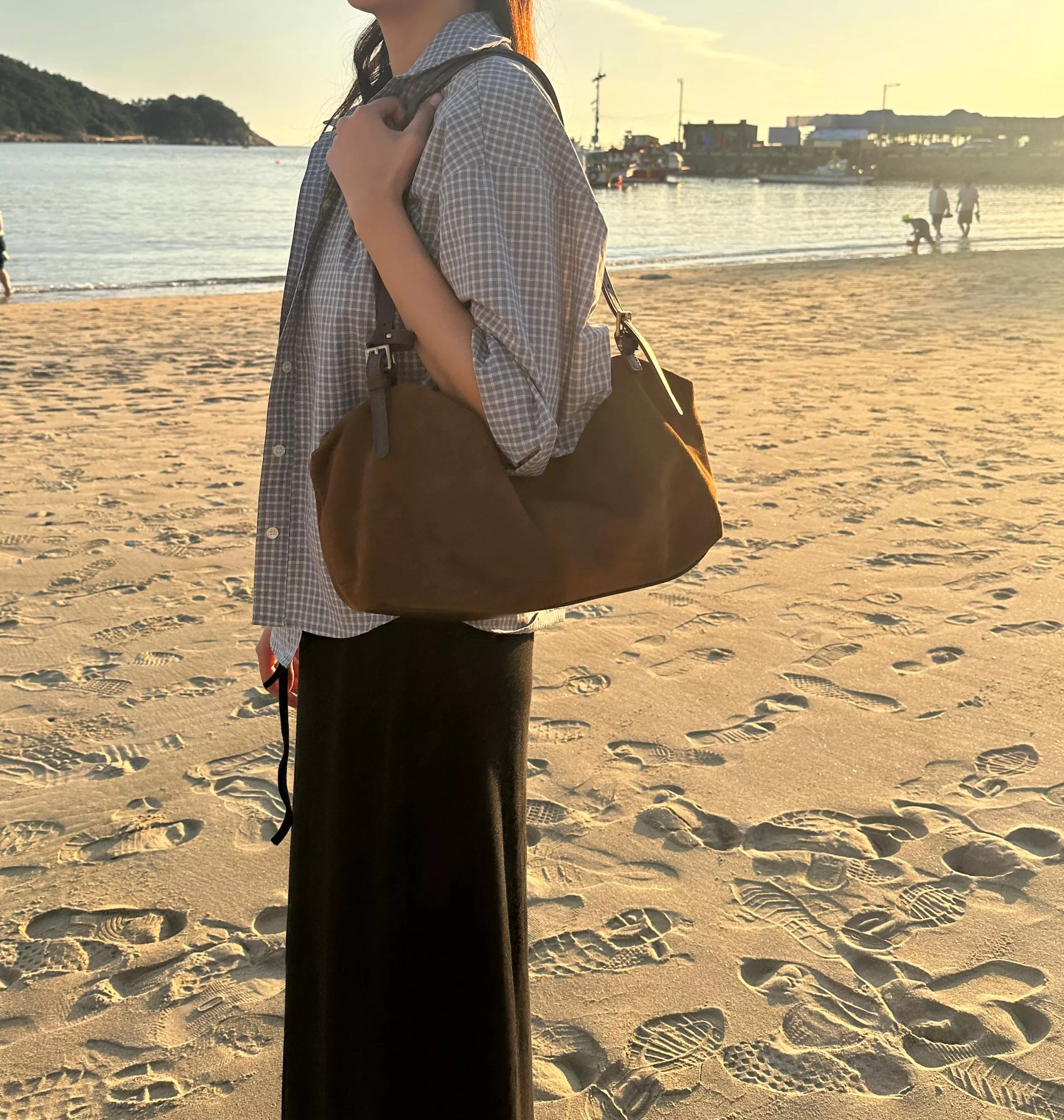 Bucks&leather 鬆弛感流浪包