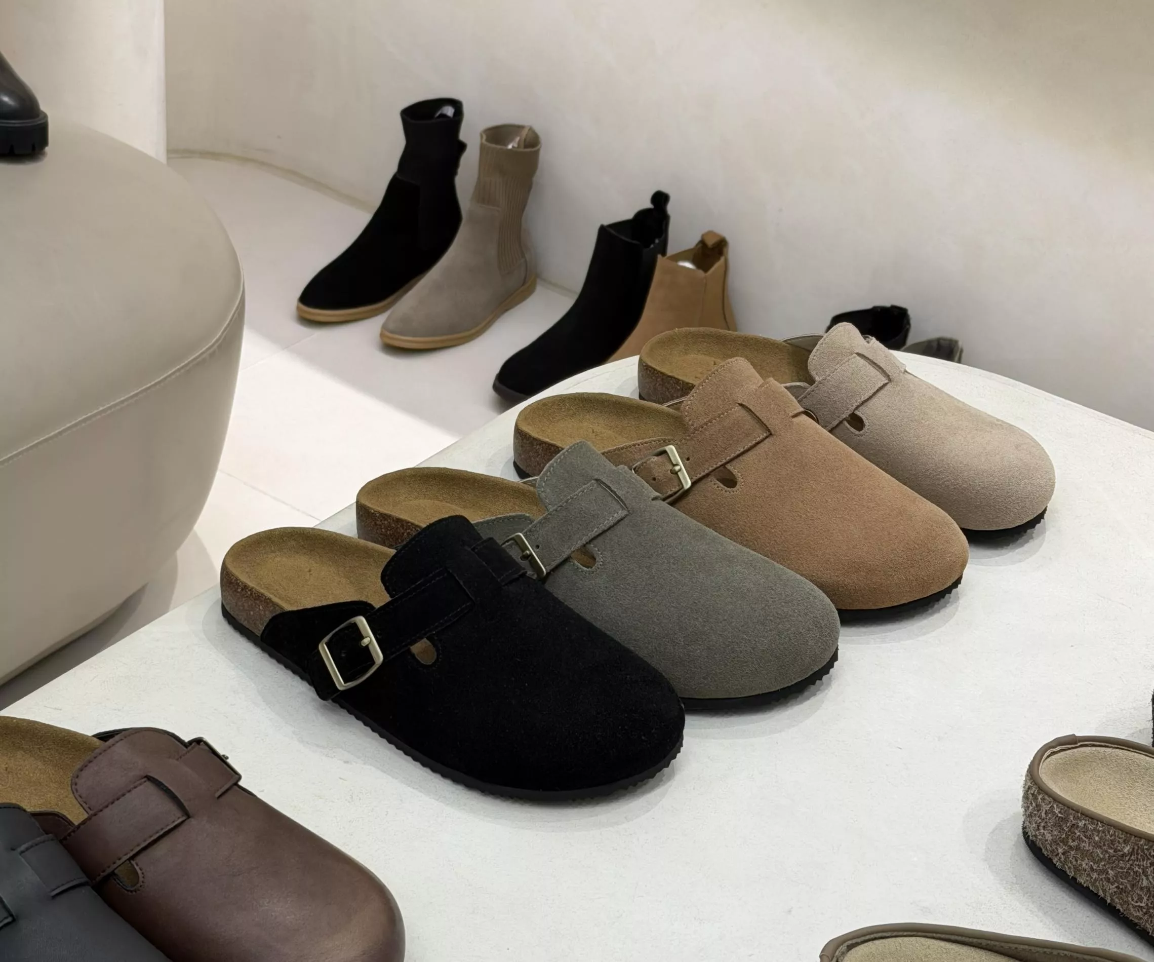 百搭麂皮拖鞋 (真皮)