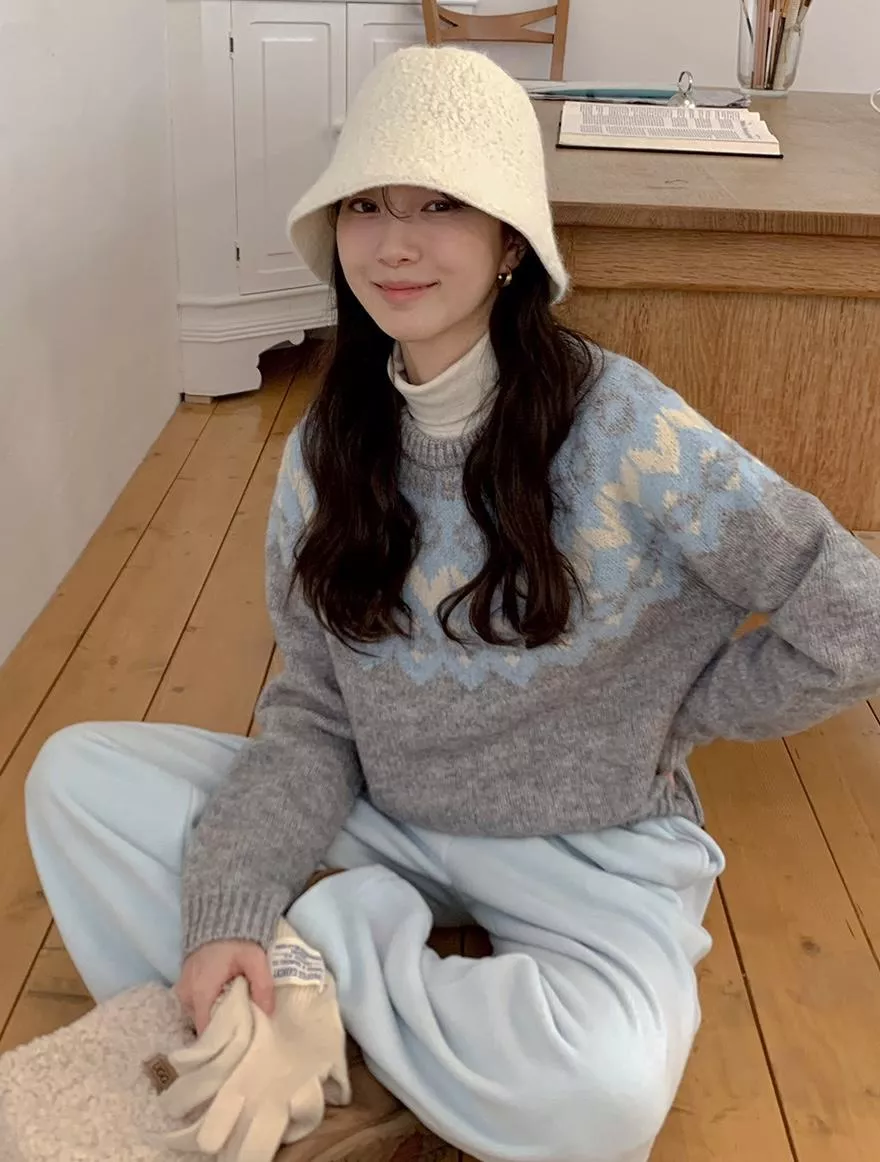 (ordinairement) 百搭毛毛帽