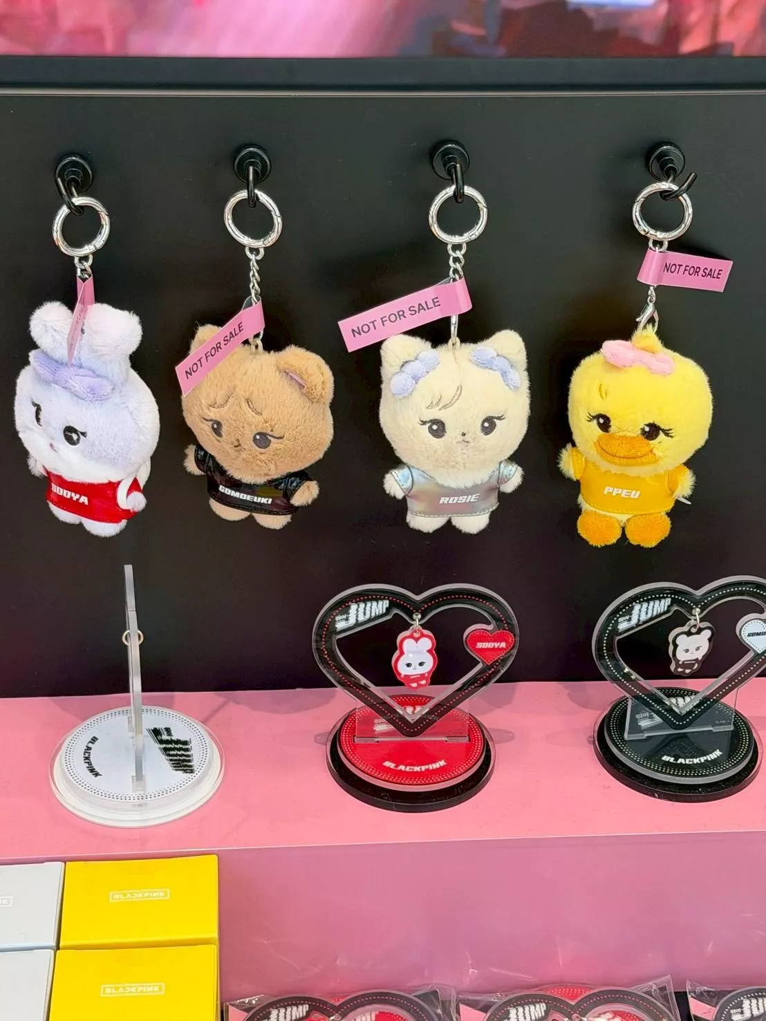 Blackpink pop-up store