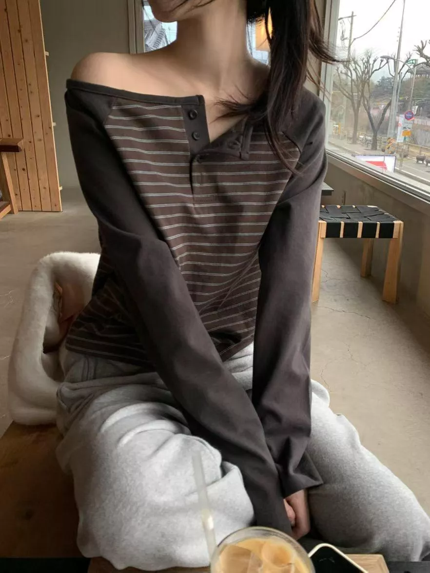 美式寬領條紋tee