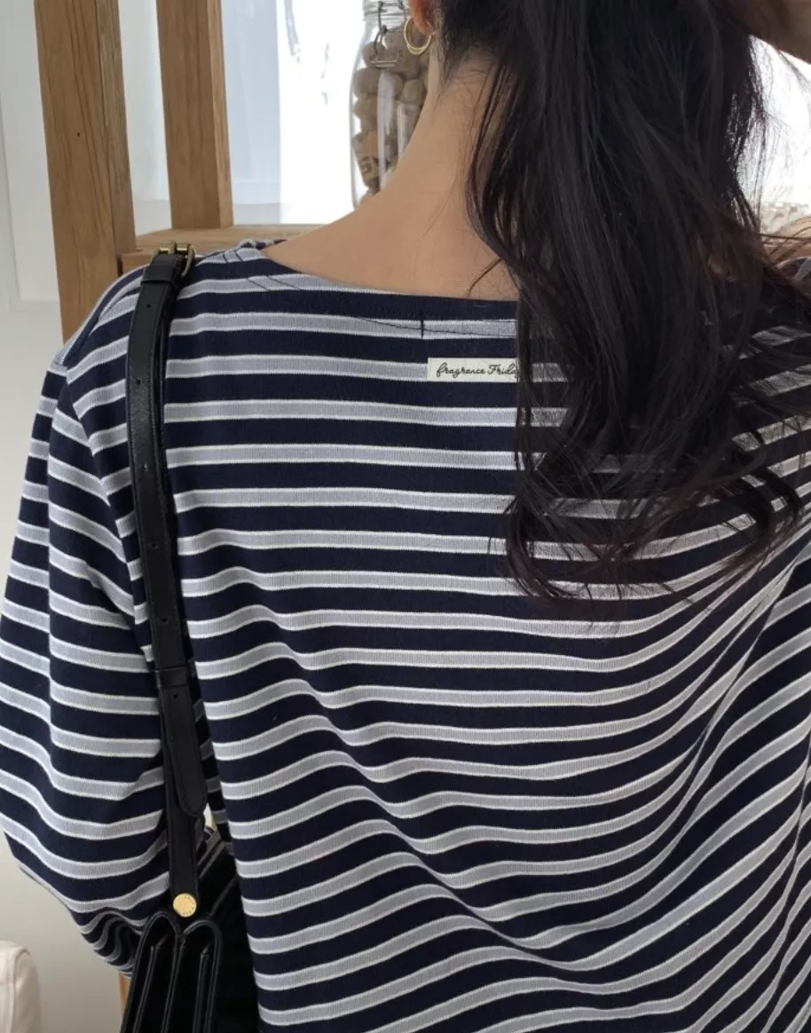 (背後小point!) 小標籤條紋tee