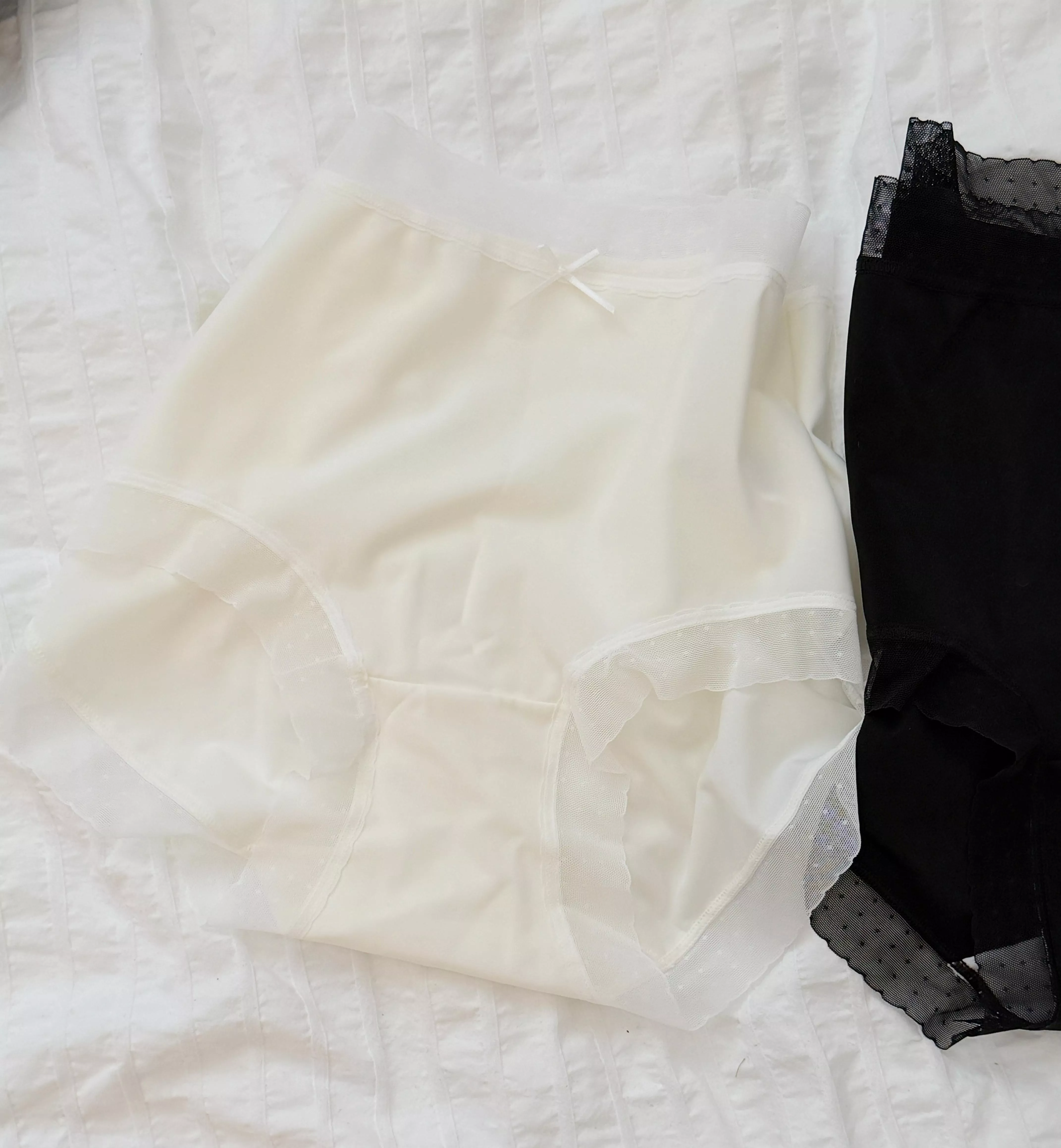 浪漫蕾絲冰絲內褲