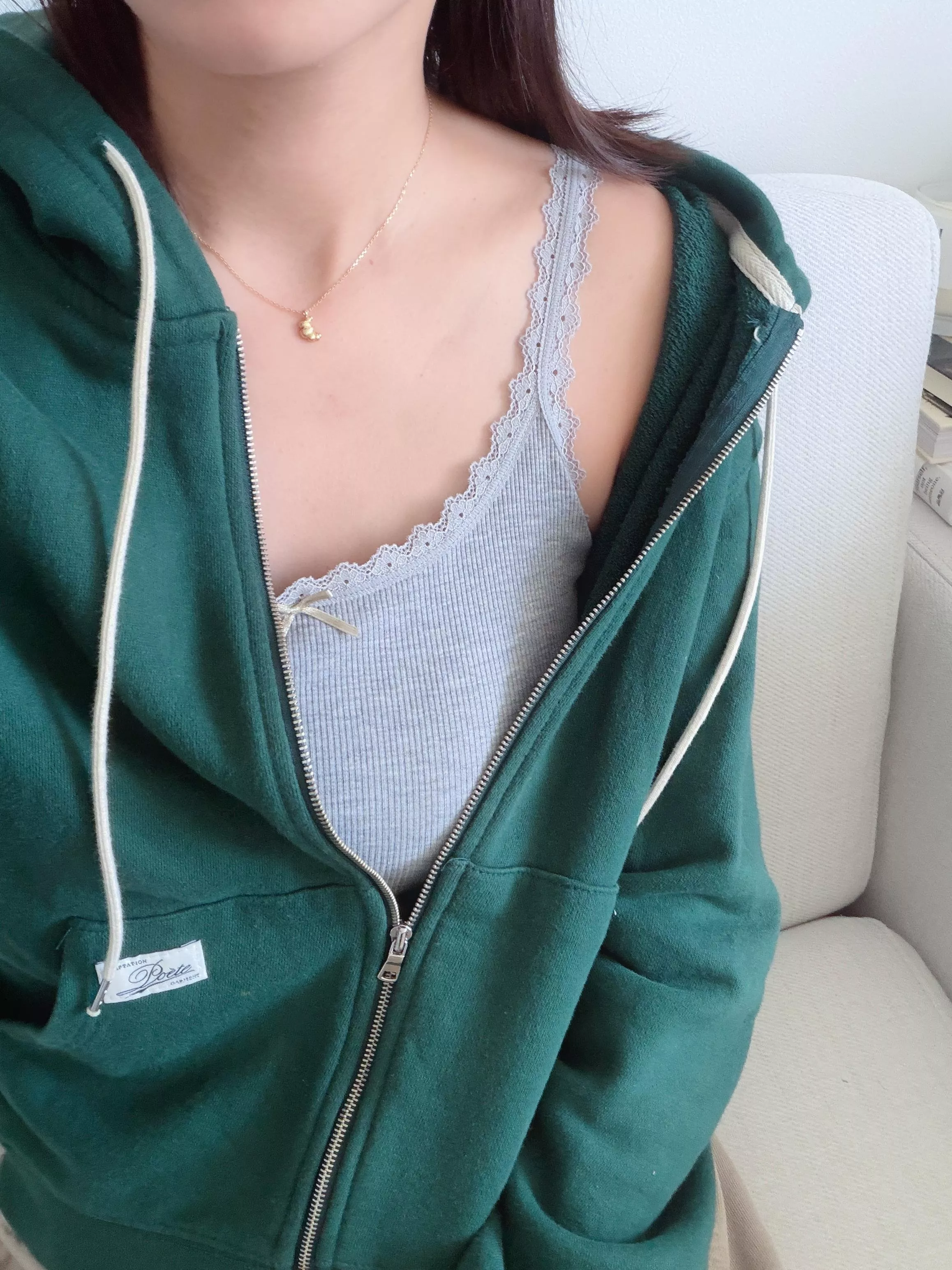 (Flora) 蕾絲坑條背心