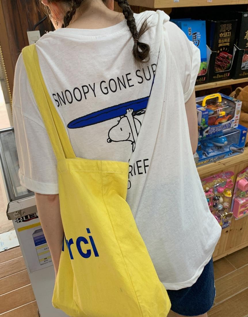 Snoopy surfing tee