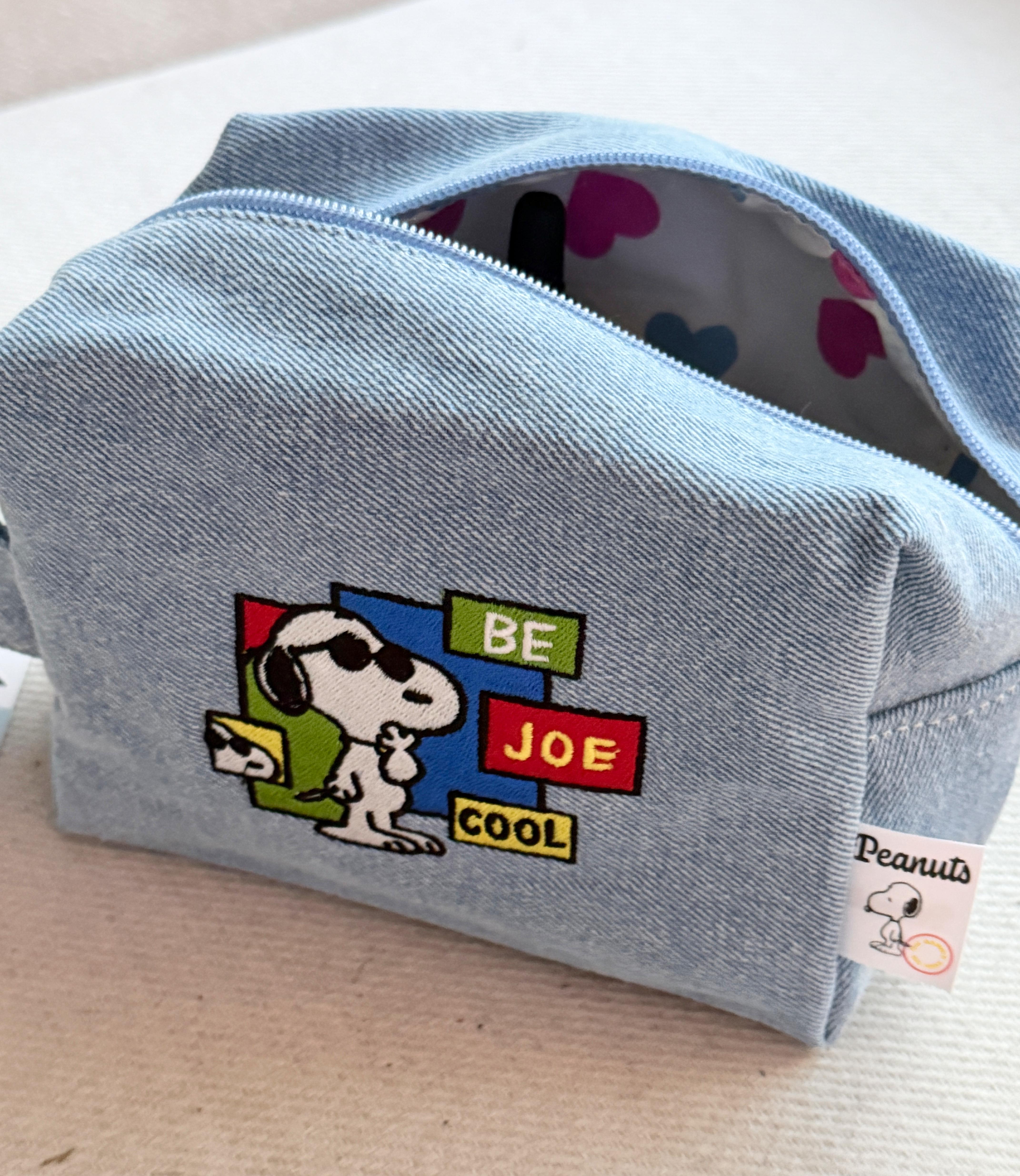 Snoopy denim pouch