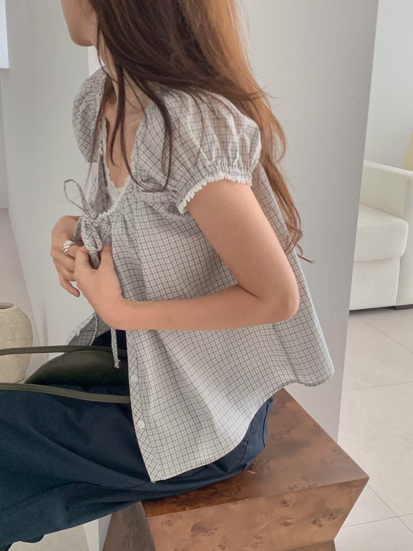 小蕾絲格紋blouse