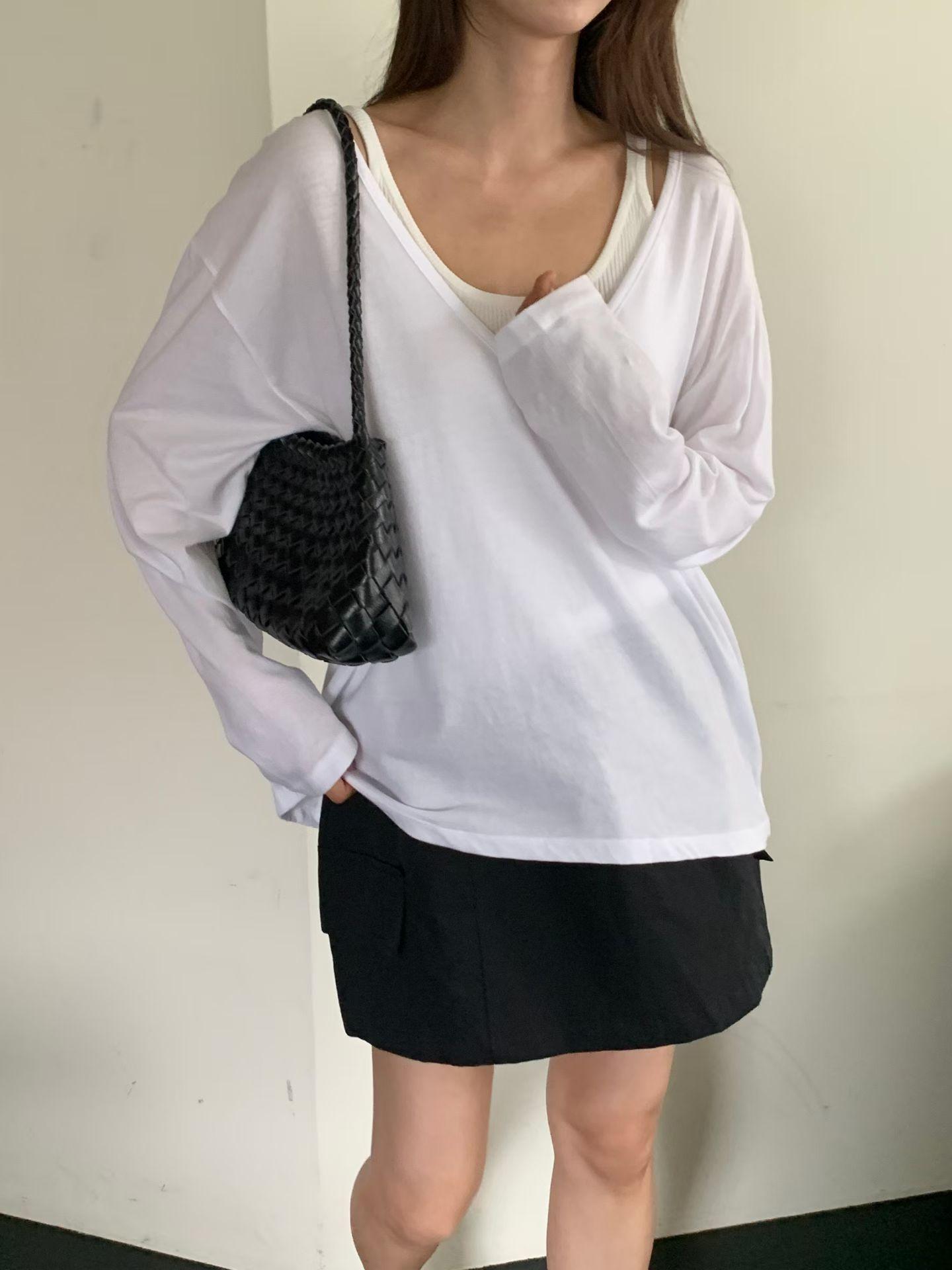 深V莫代爾舒棉tee