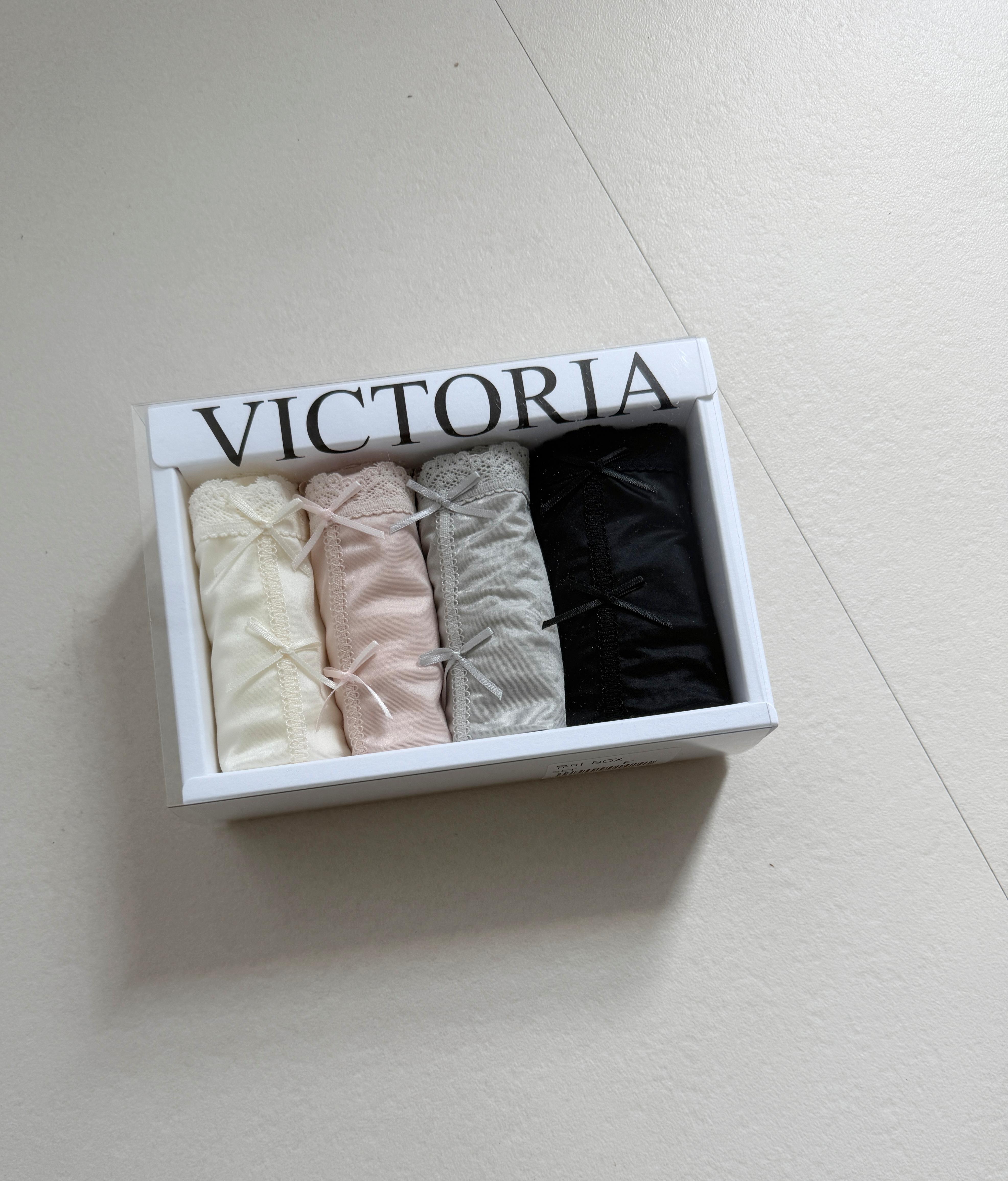 (Victoria) 冰絲蕾絲蝴蝶結內褲set (4入)