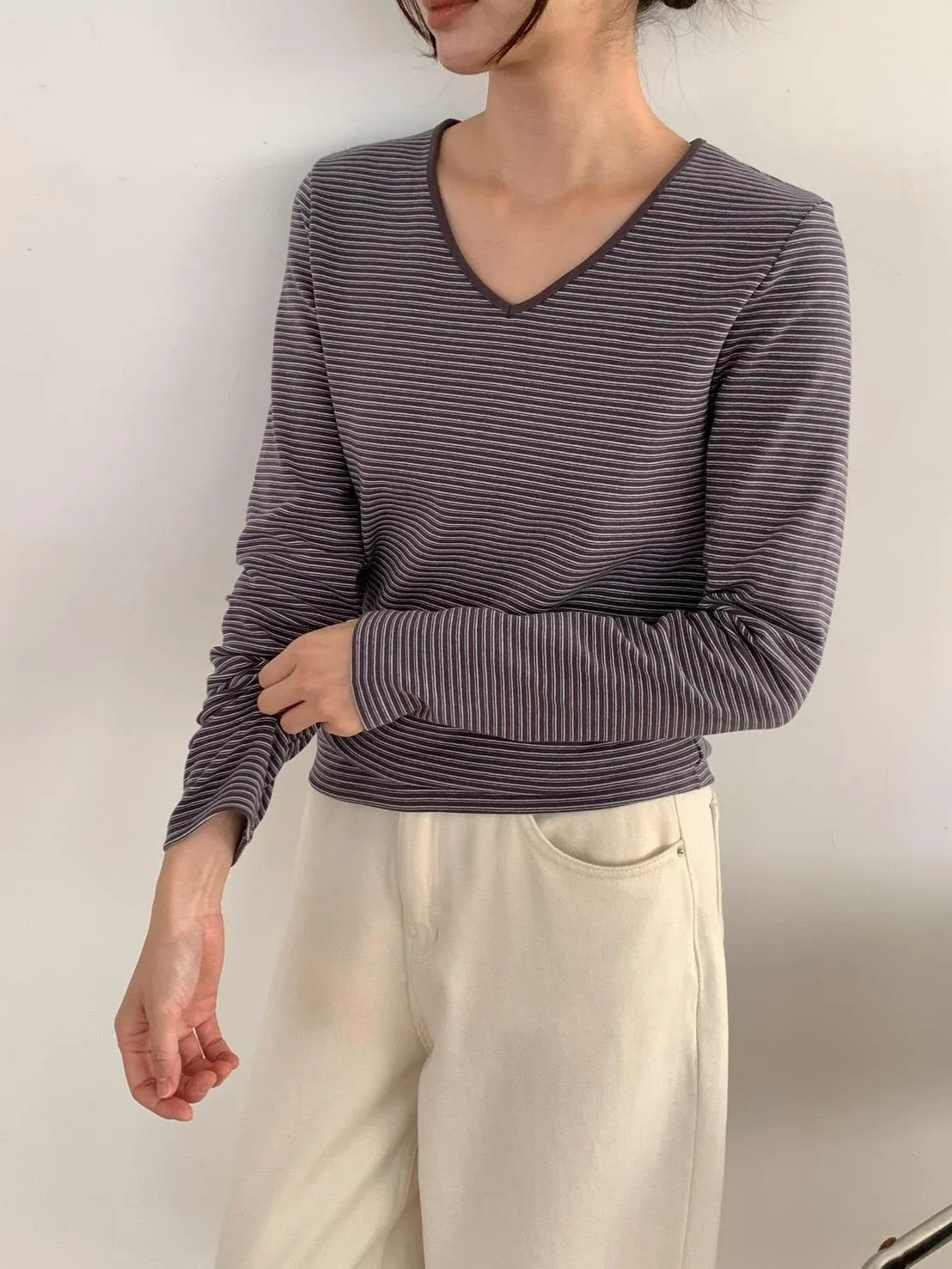 (巧克力家) 深V領條紋tee