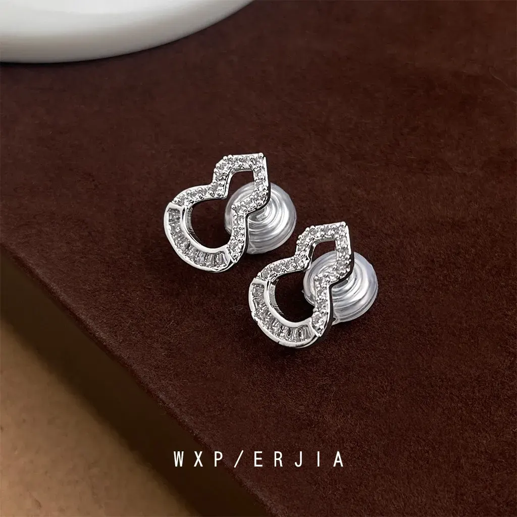 無耳洞時尚小葫蘆皓石蚊香盤耳夾RBY5014 耳飾 飾品