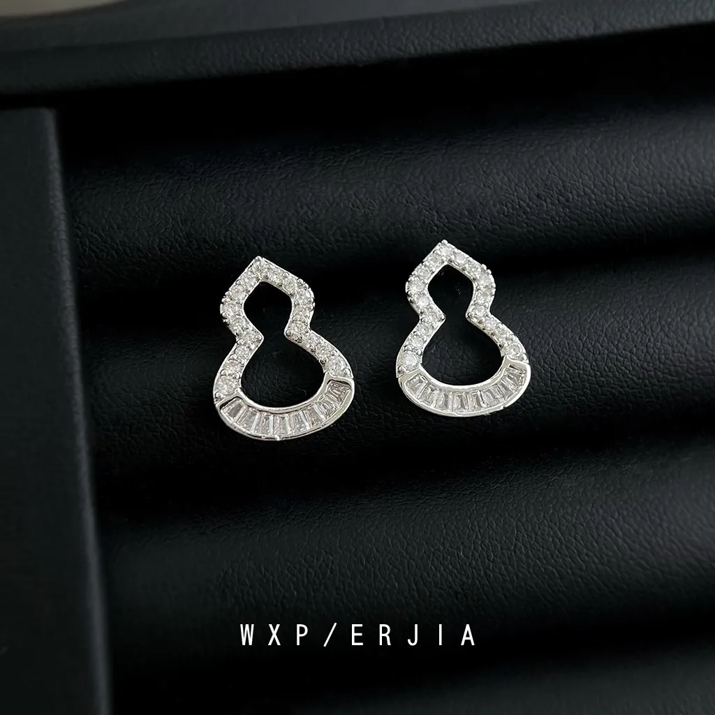 無耳洞時尚小葫蘆皓石蚊香盤耳夾RBY5014 耳飾 飾品