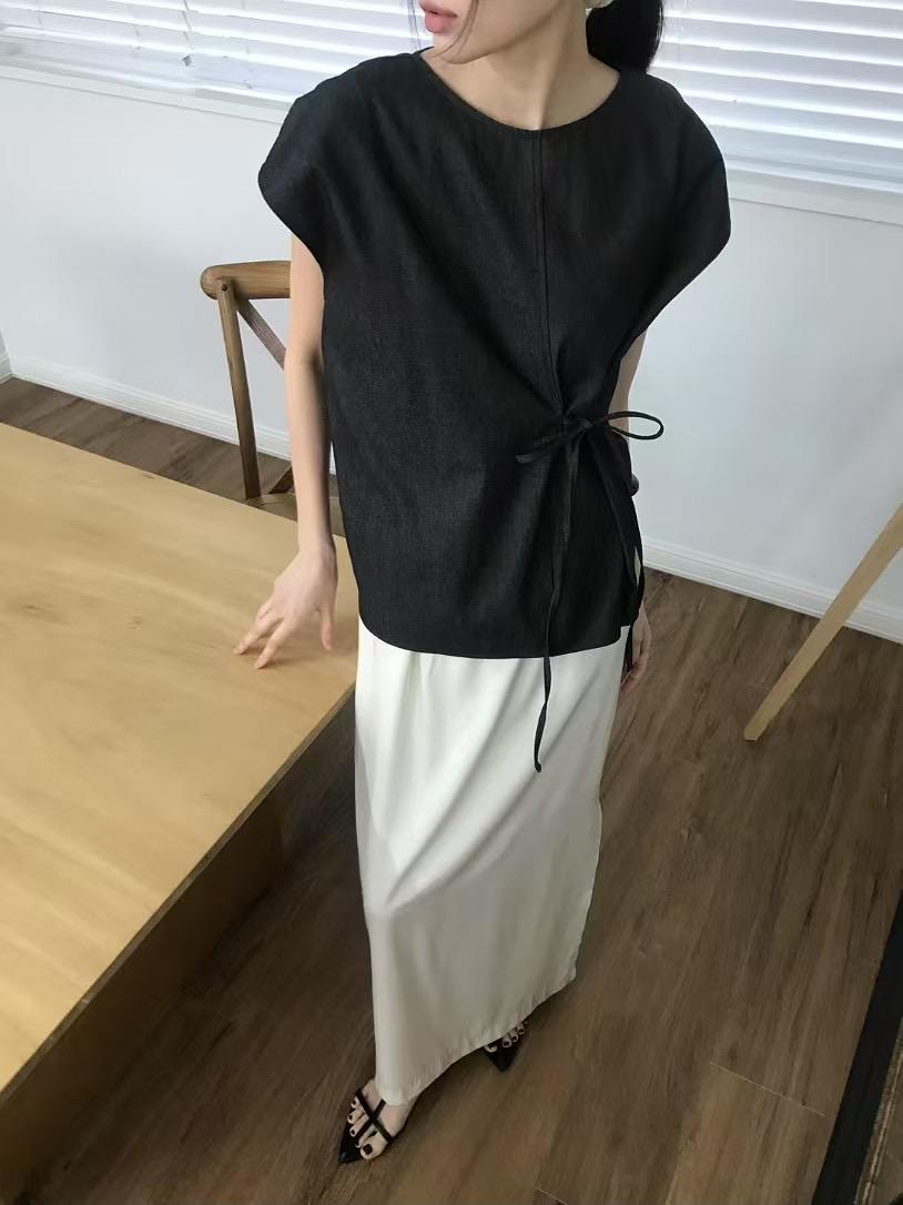 4"13 圓領綁帶俐落上衣