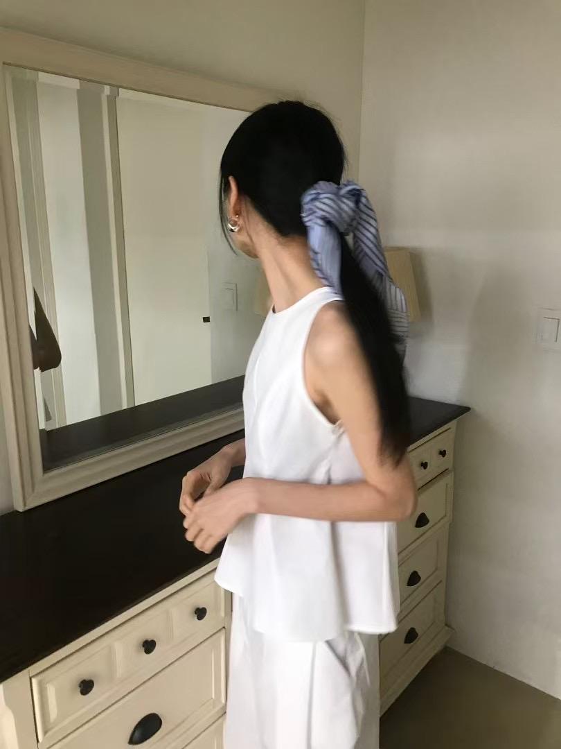 4"13 削肩無袖背心