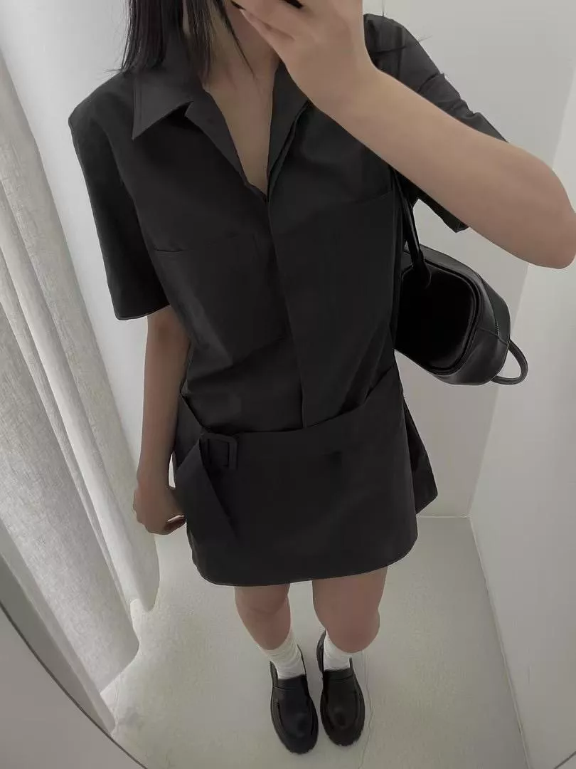4"13 翻領綁帶短裙