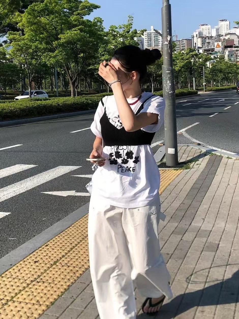 4"13 寬鬆花花短袖tee
