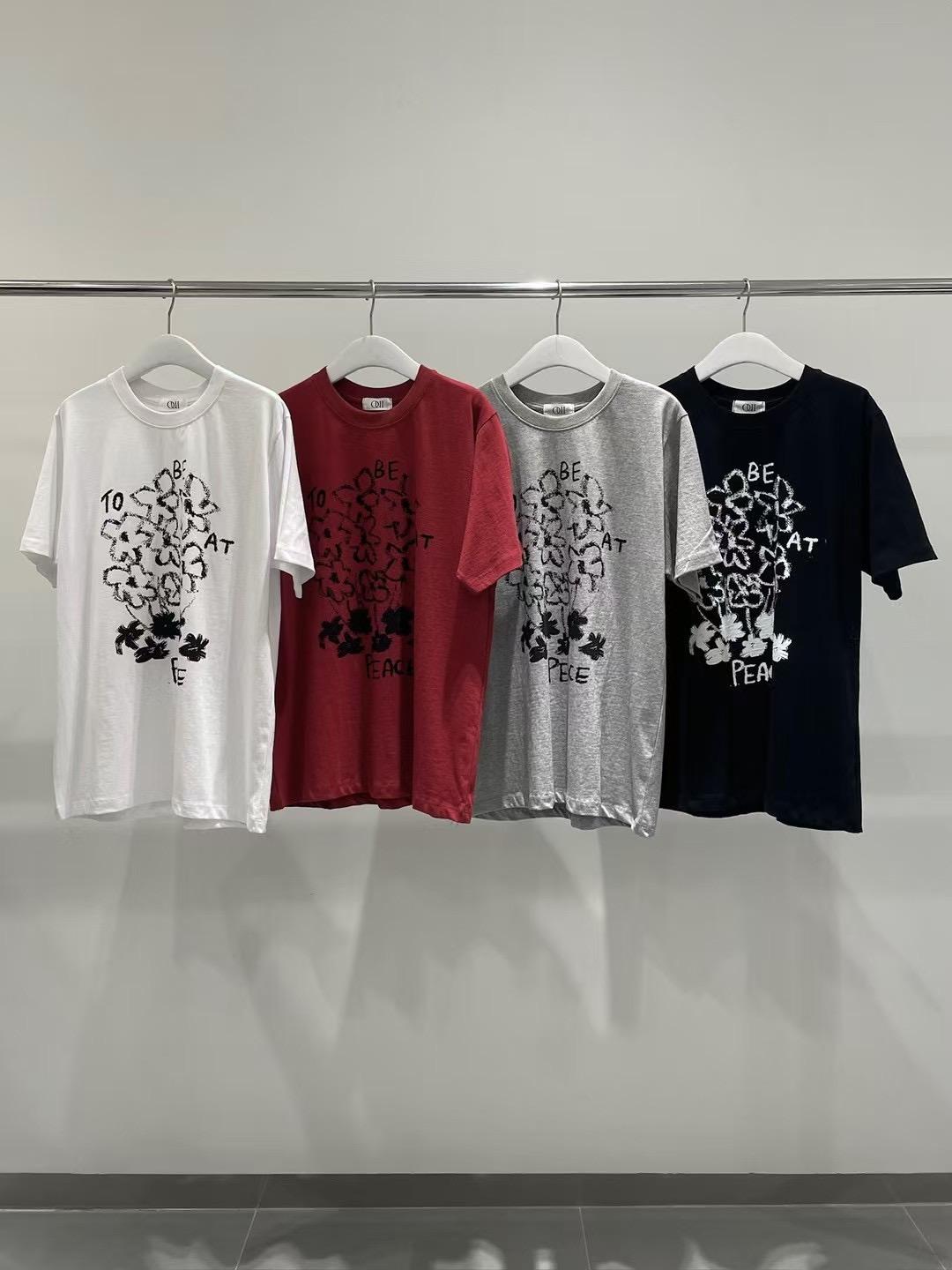 4"13 寬鬆花花短袖tee