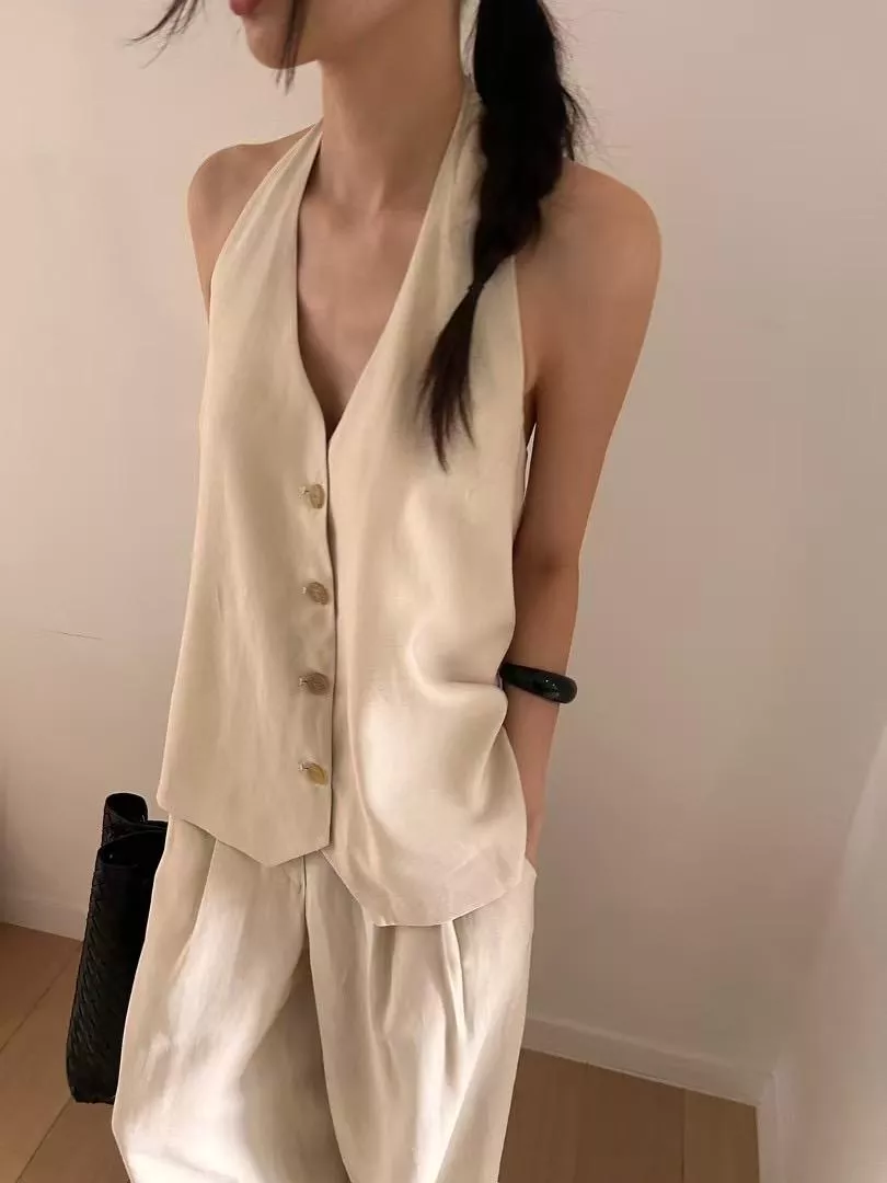 0503 掛脖背鬆緊排扣背心