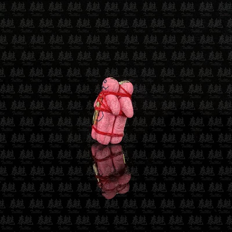 阿贊Ban 抱抱人偶