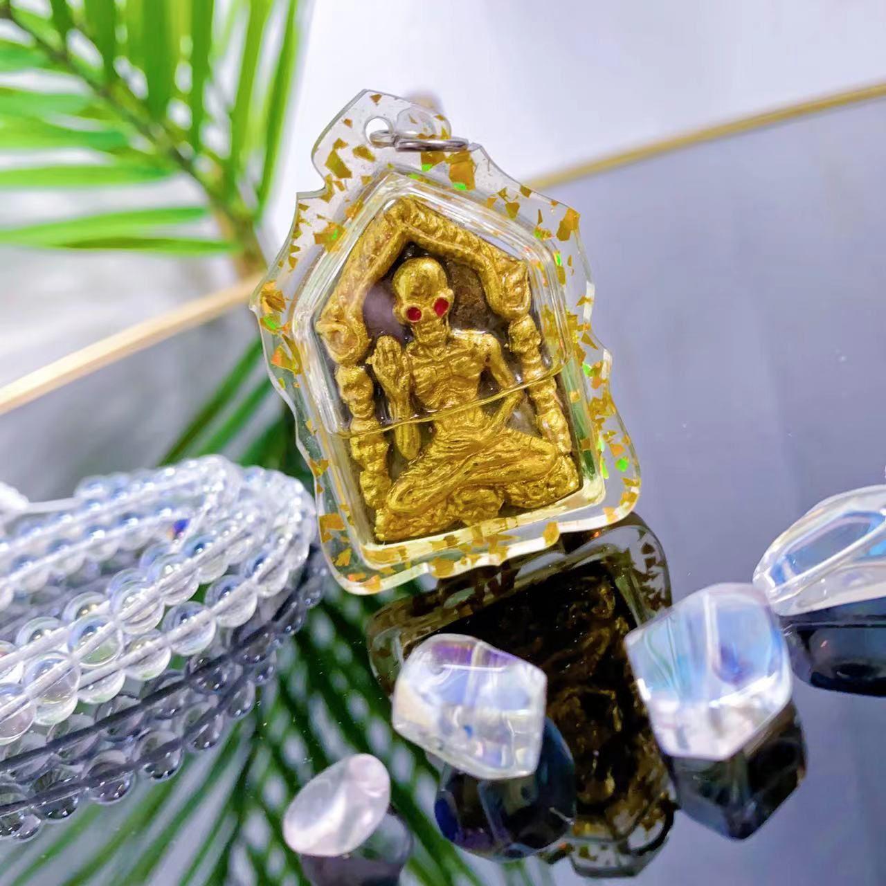 阿贊維拉貼 招手派燙