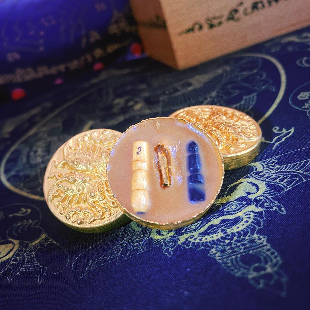 阿贊濕 古巴吉士納 蝴蝶神膏