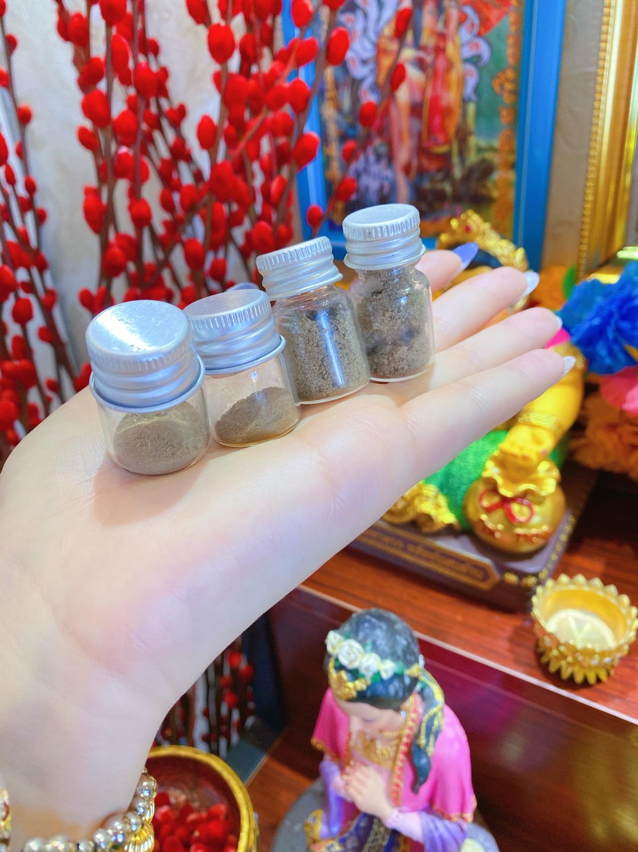 阿贊蒲娜空 愛情粉