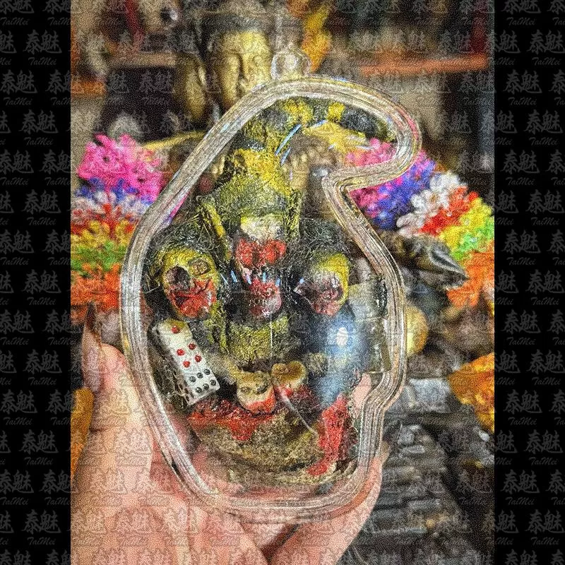 阿贊ton 早期 拍嬰抱女