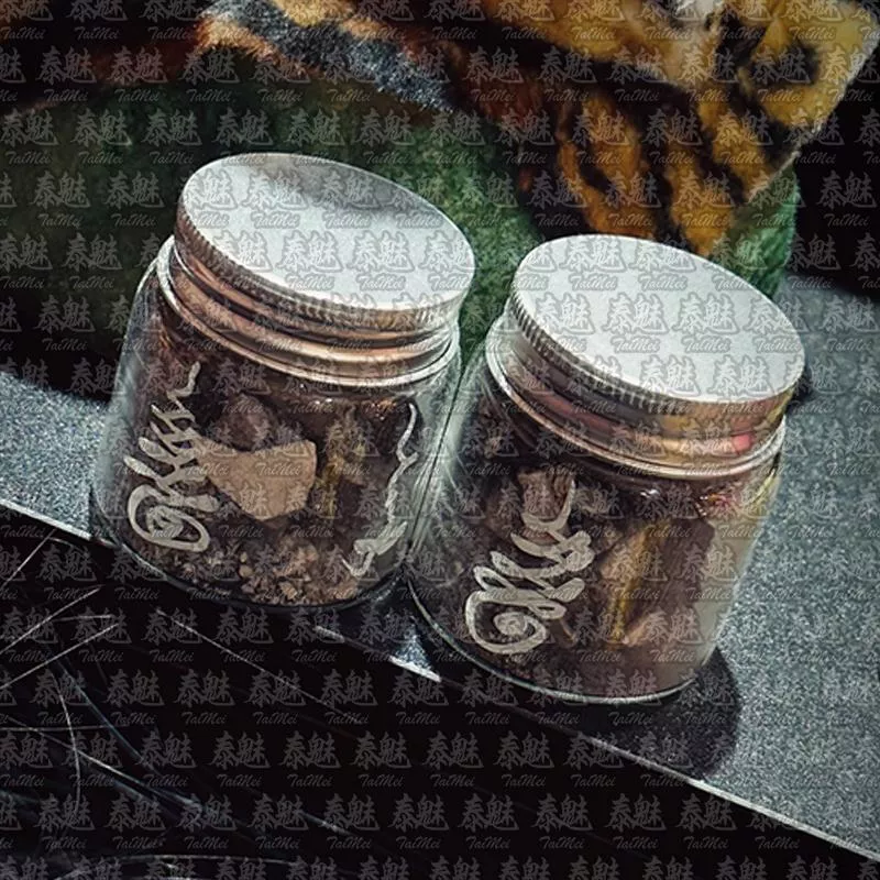 阿贊端迪 男大靈骨瓶