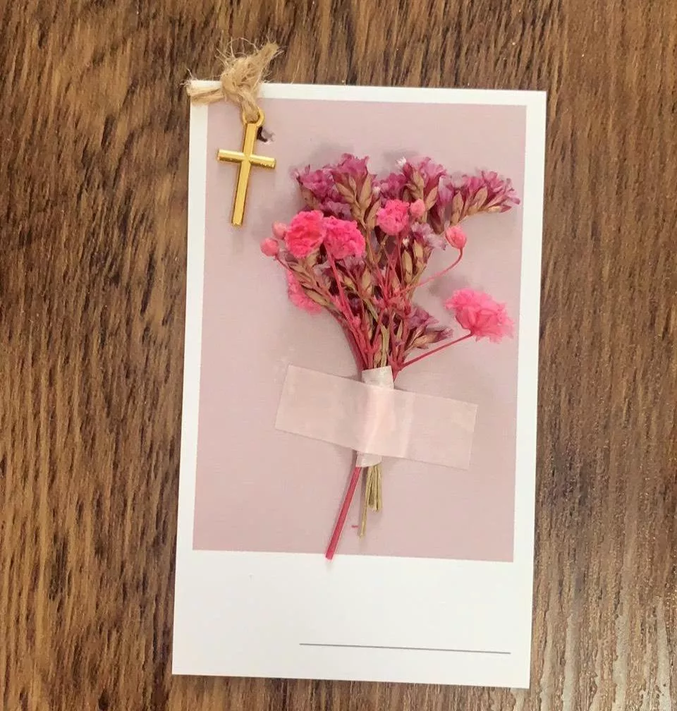 幸福小花束x小金色十字架