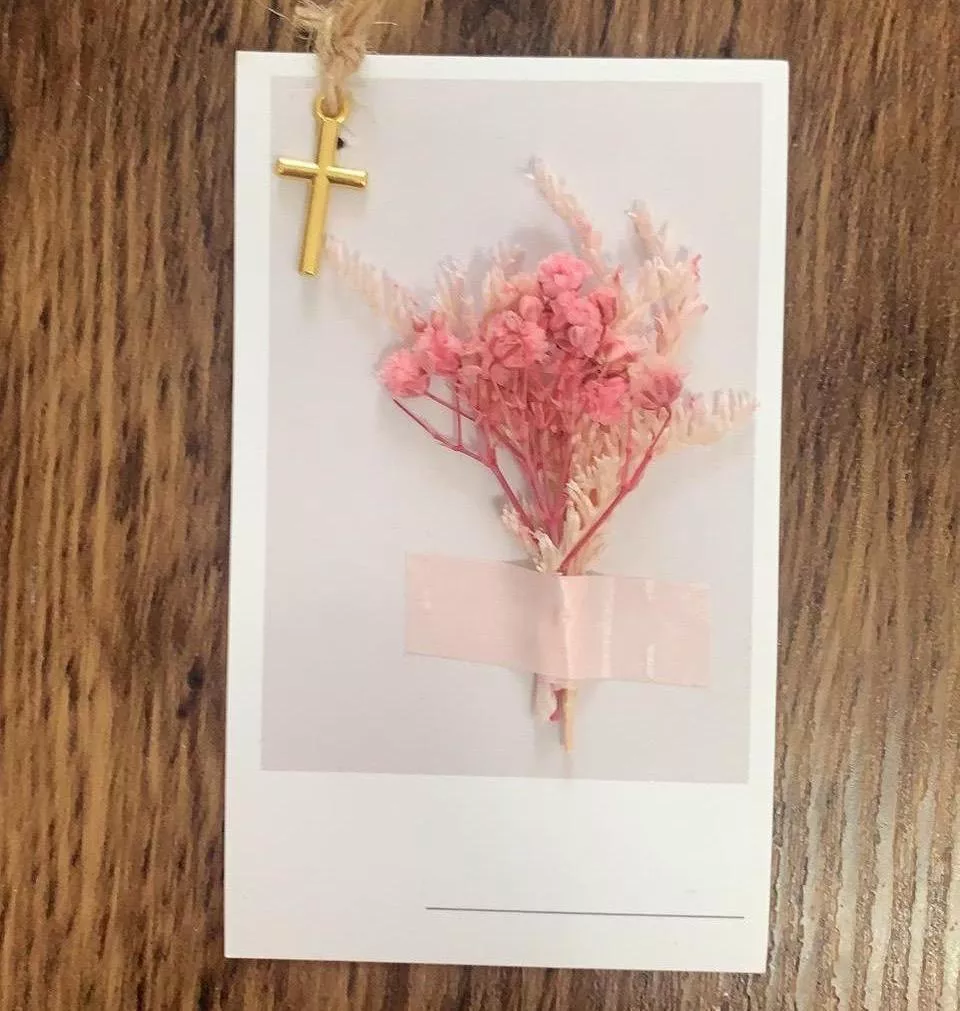 甜蜜小花束小卡 x 小金色十字架