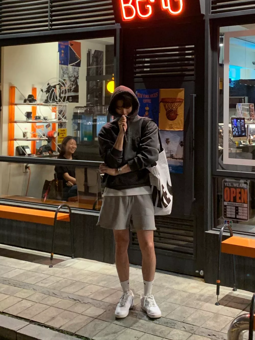 𝕐ℕ 𝕊𝕋𝕌𝔻𝕀𝕆|🇰🇷Under California 刺繡顏料連帽衫（3 Color）