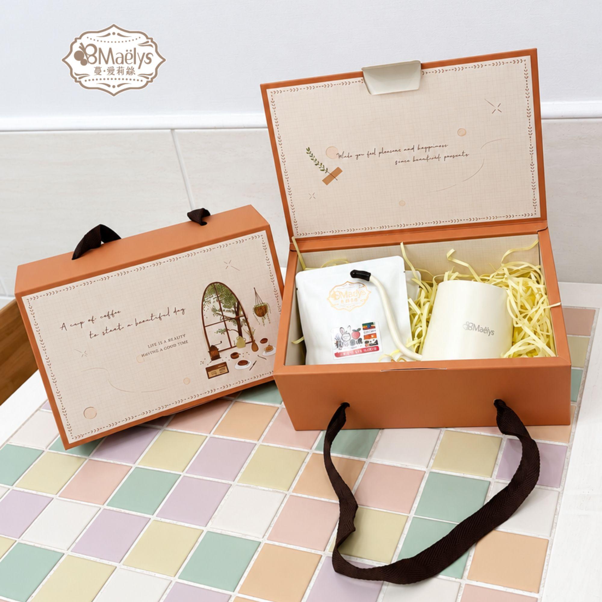 【Maelys】森林窗景精品濾掛咖啡手提禮盒｜自家烘焙精品濾掛咖啡4入＋304不鏽鋼手沖壺｜生日・節慶送禮推薦