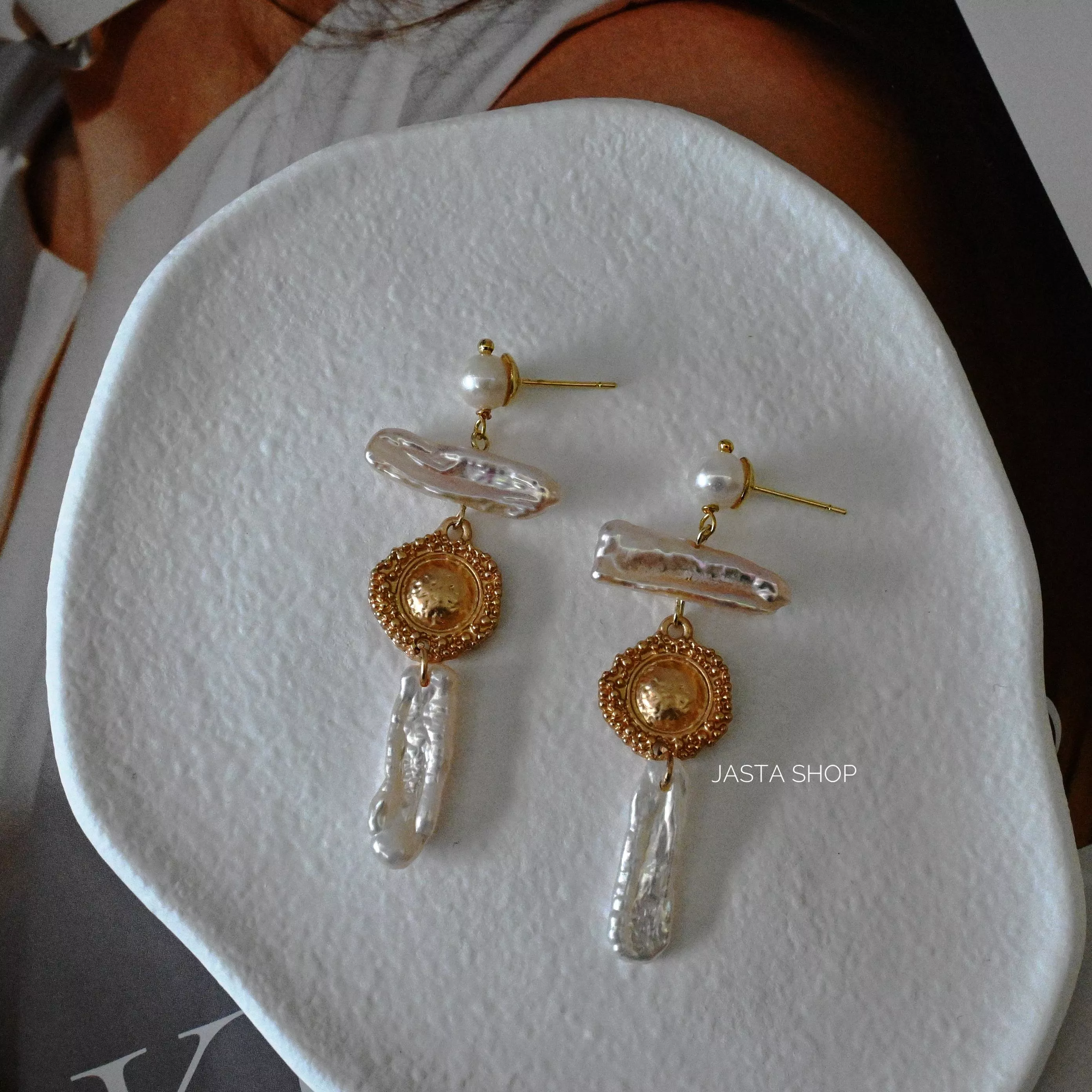 Aurora Relic 曙光古典珍珠耳環