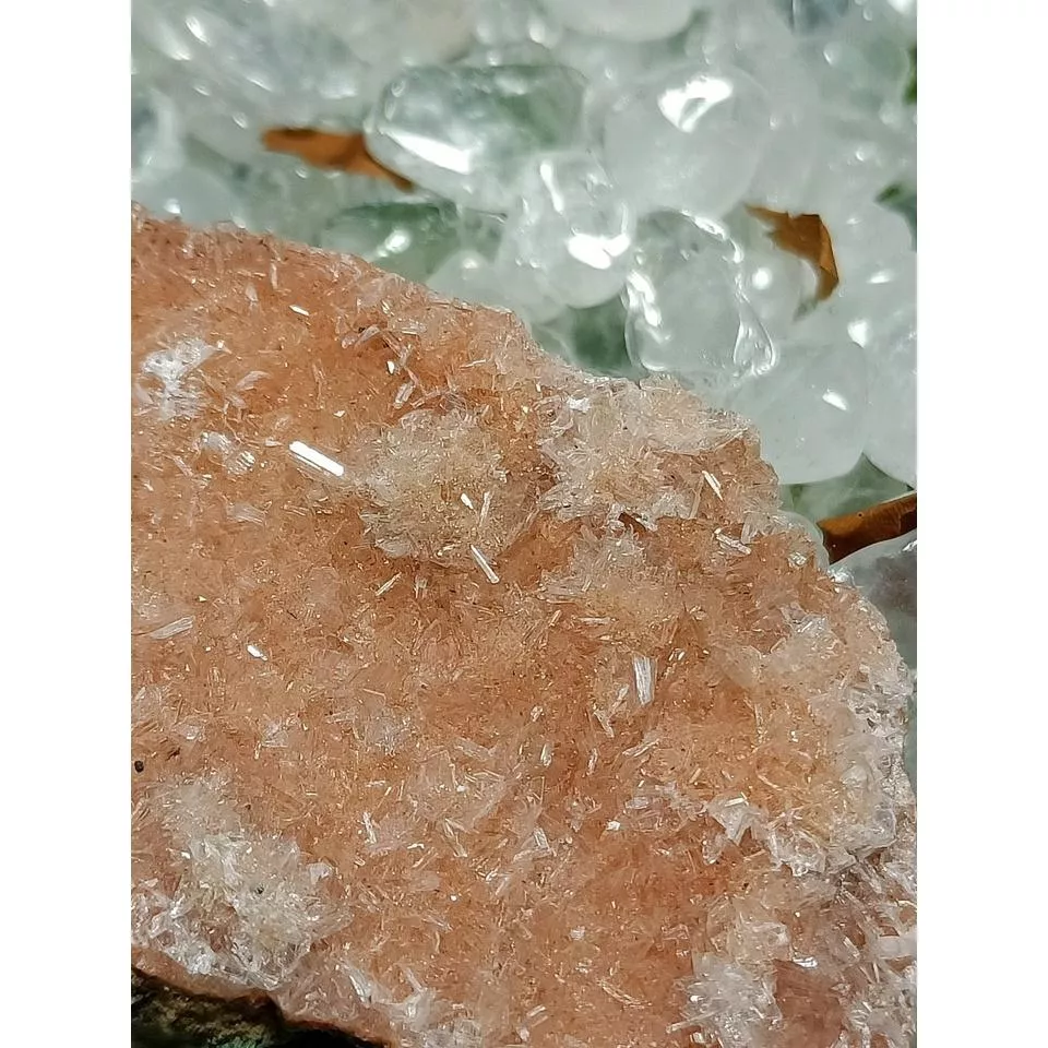 橙沸石水晶原礦標本