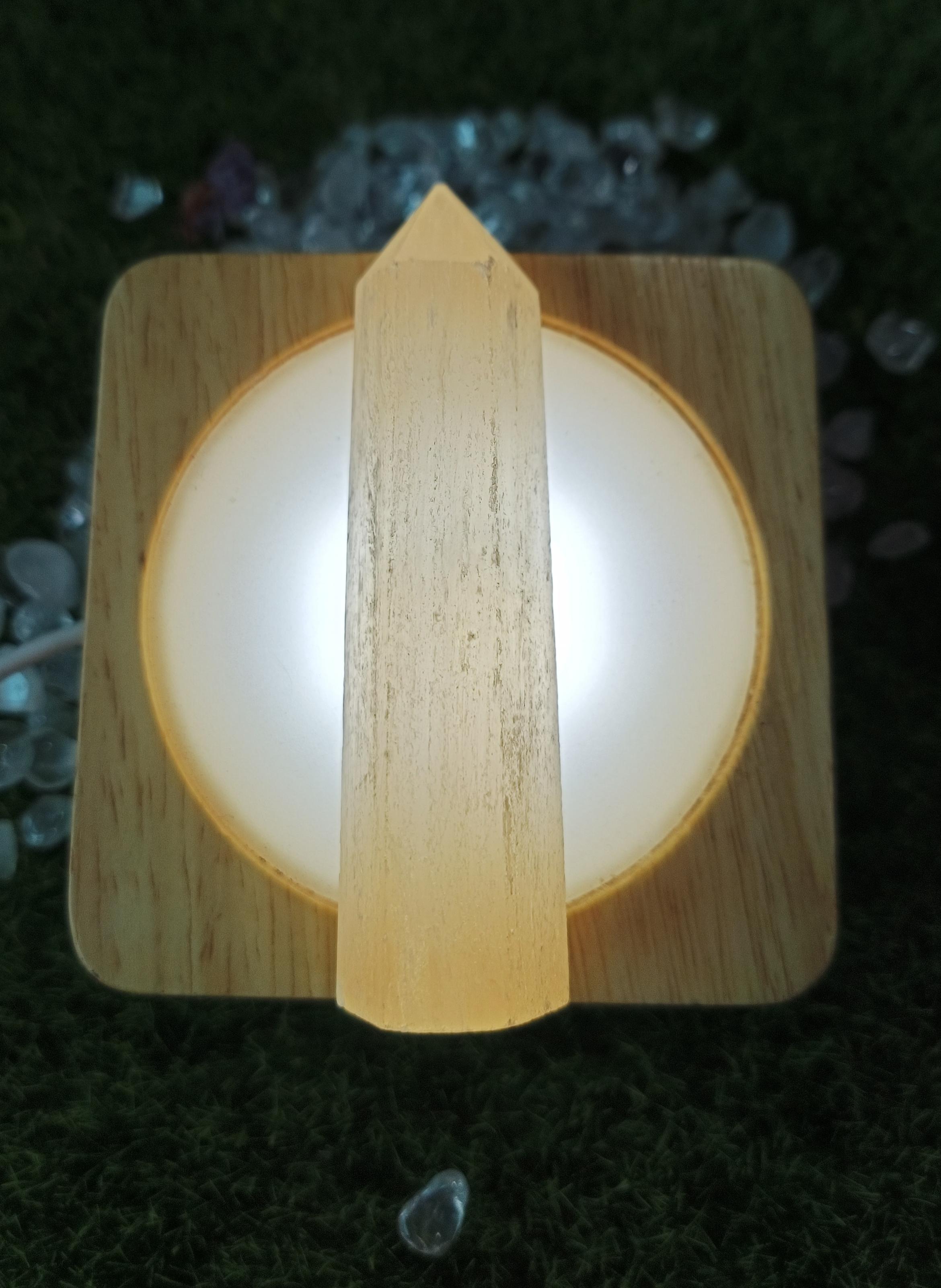 橙石膏晶柱