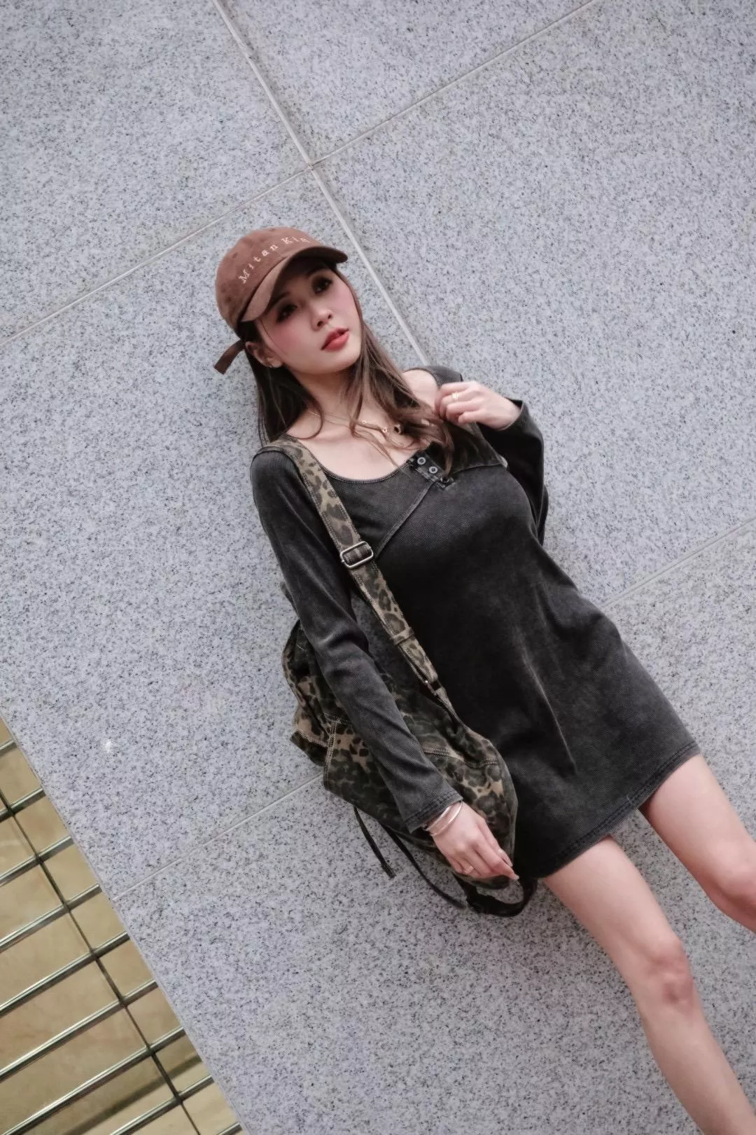 (出清特貨)現貨---內搭單穿皆可 水洗連身裙