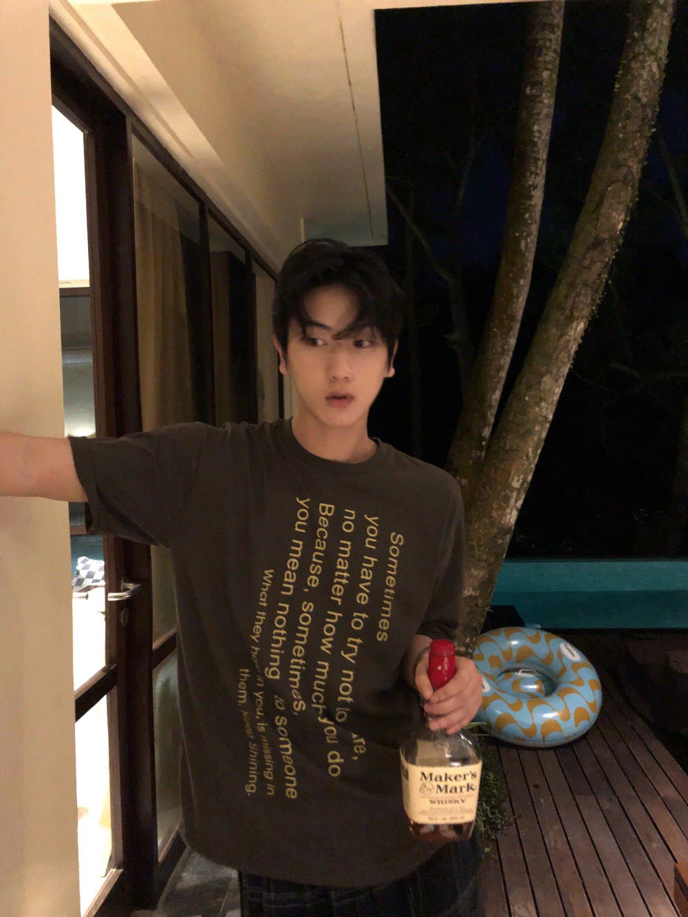 CL05_ACNE風 字母印花短Tee