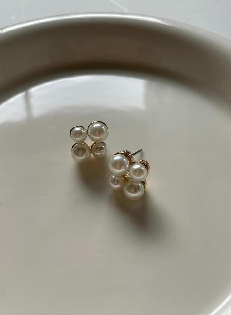 現貨 排列珍珠簡約耳環
