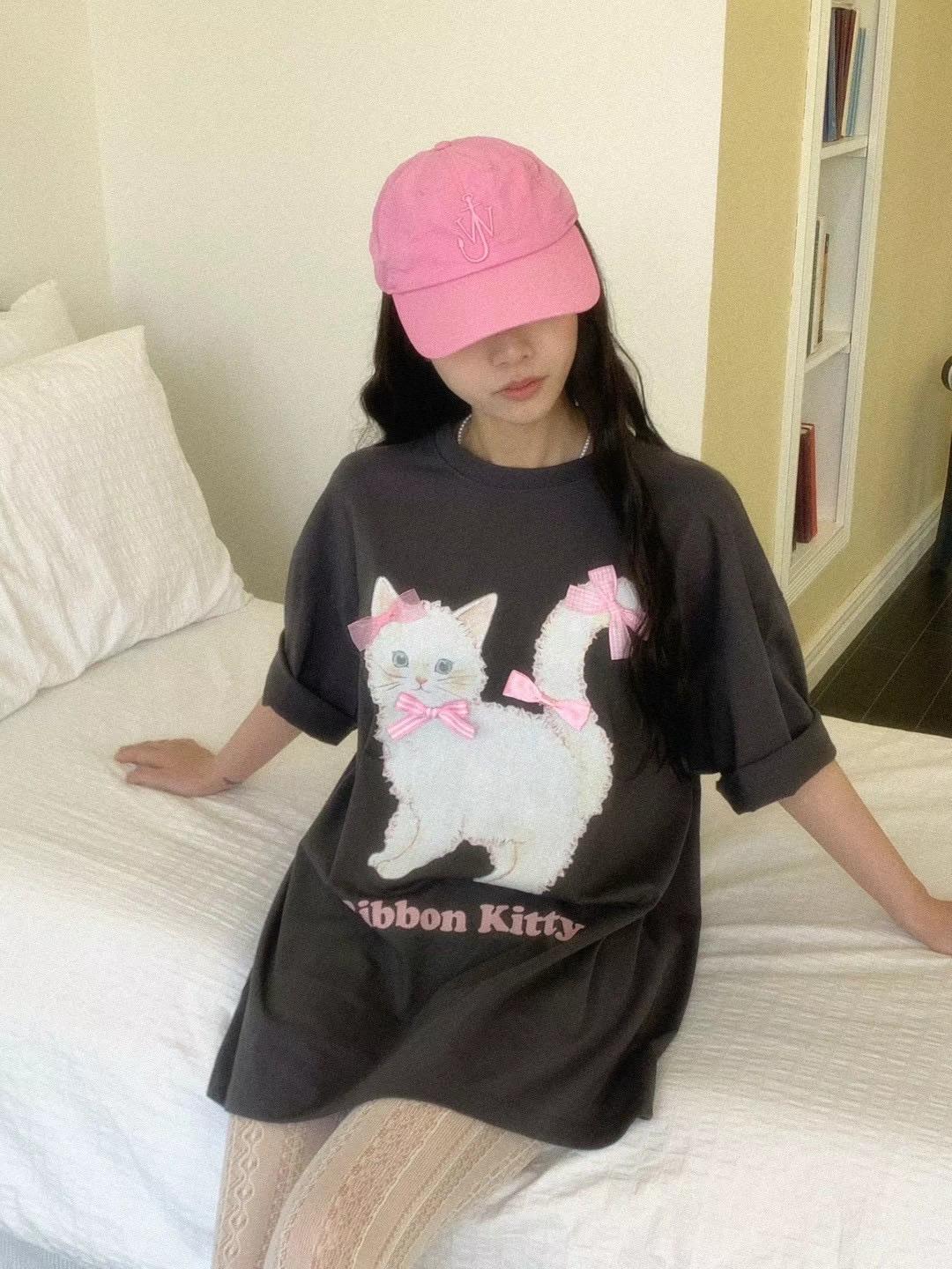 Ribbon Kitty tee