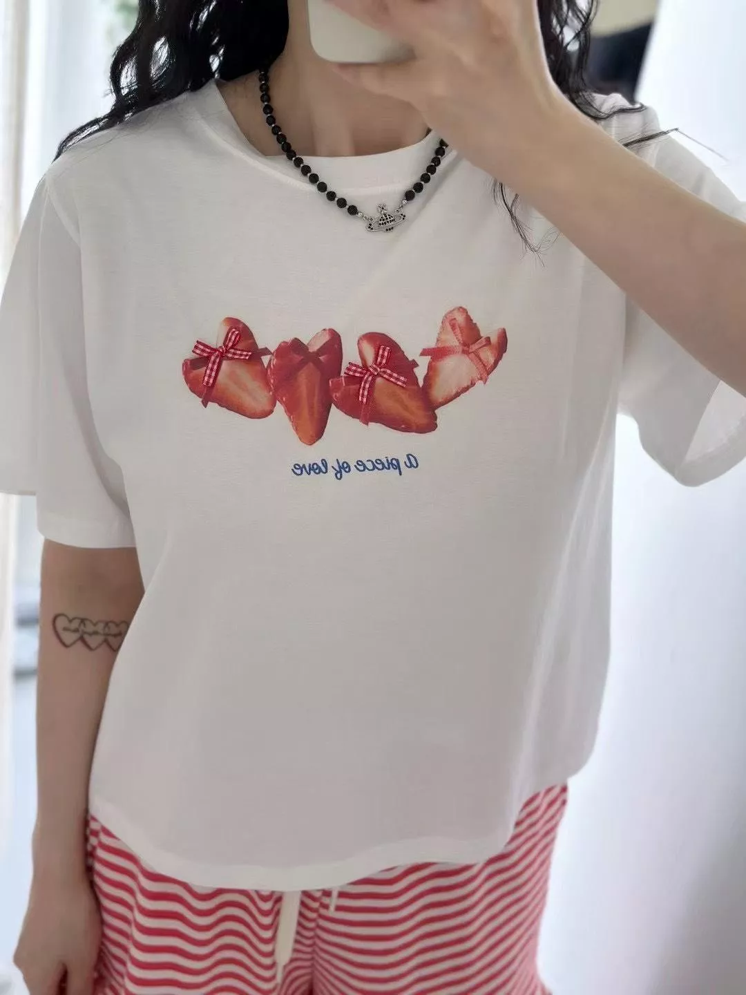strawberry短袖t