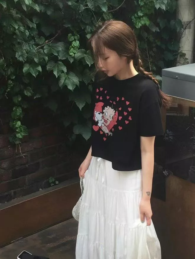 貝蒂愛心短版t 2色