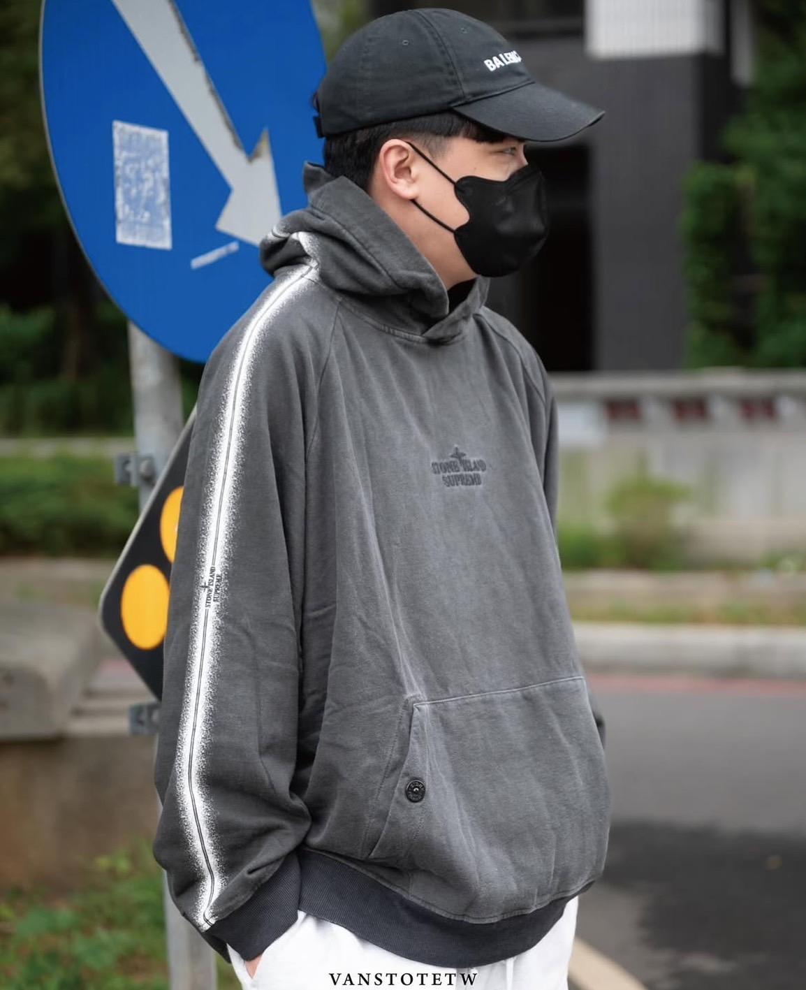 Supreme x Stone lsland 聯名水洗帽TEE