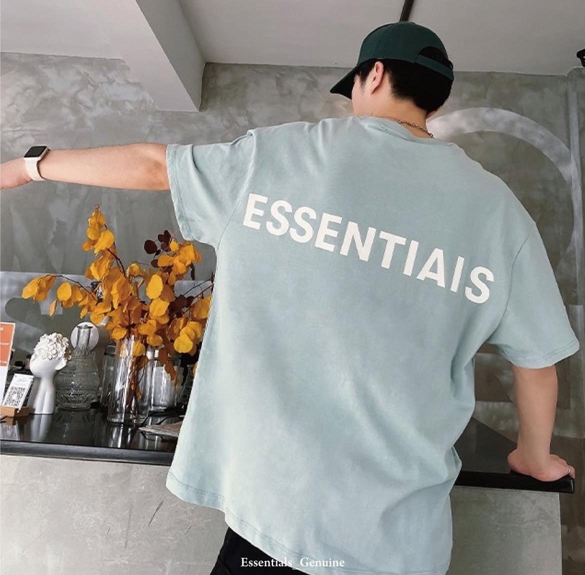 Essentials 19FW 背後超大字反光 Logo 短TEE