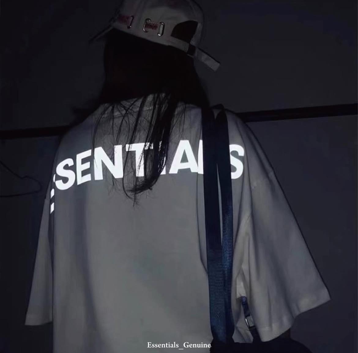 Essentials 19FW 背後超大字反光 Logo 短TEE