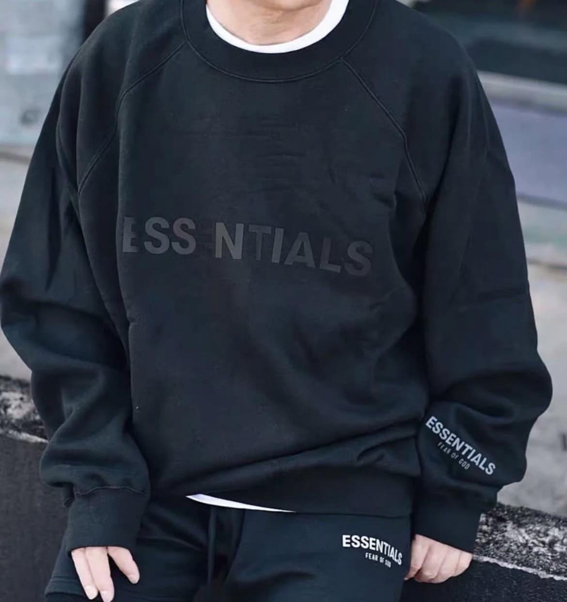 Essentials Fog 前字 Logo 大學TEE