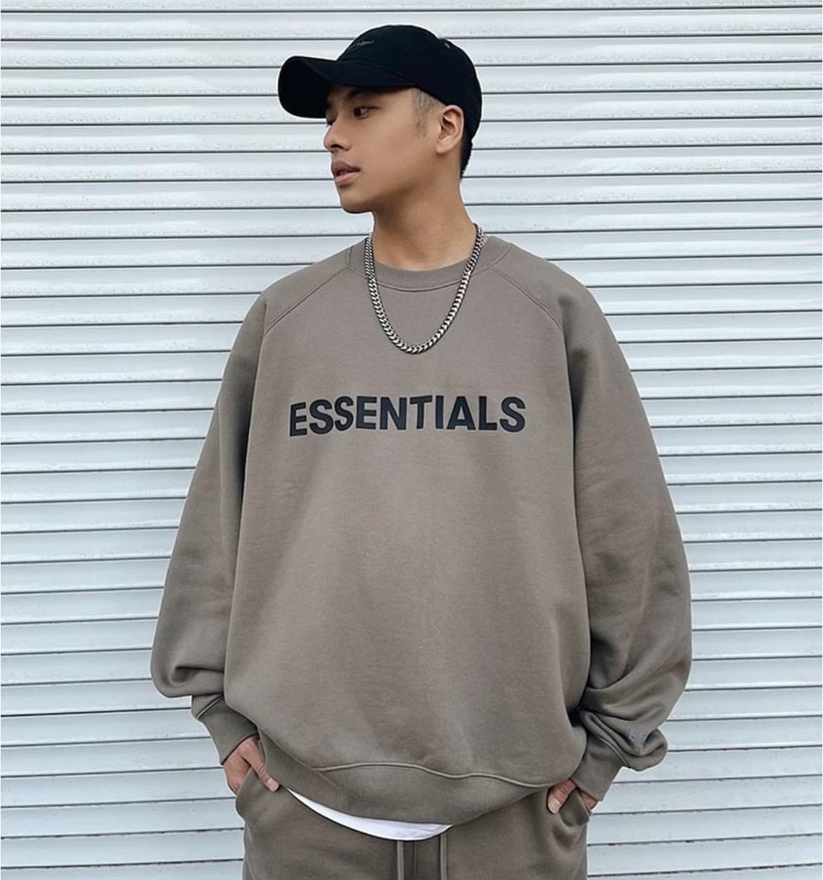 Essentials Fog 前字 Logo 大學TEE