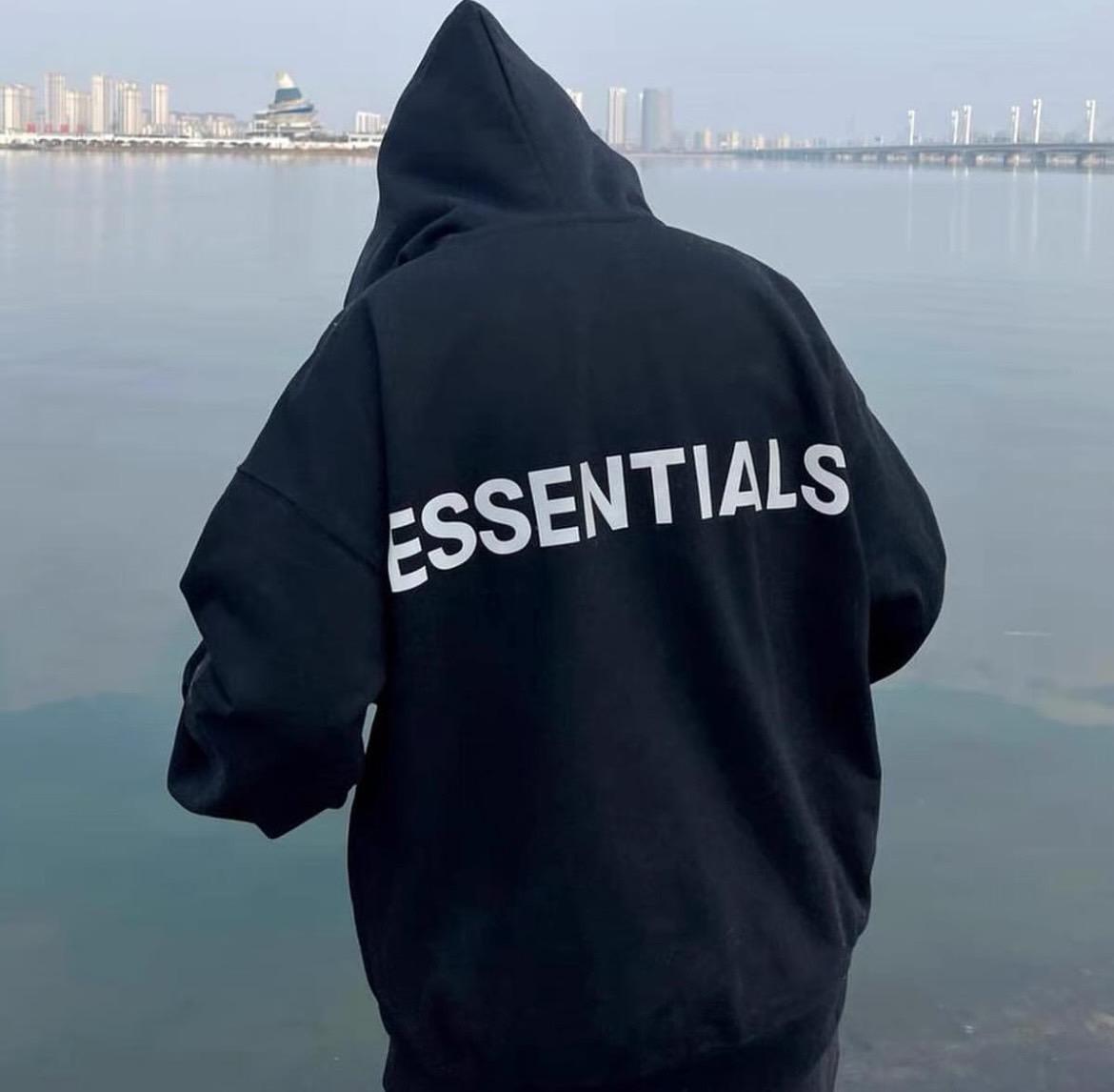 Essentials 背後 3M 反光大字 Logo 帽TEE