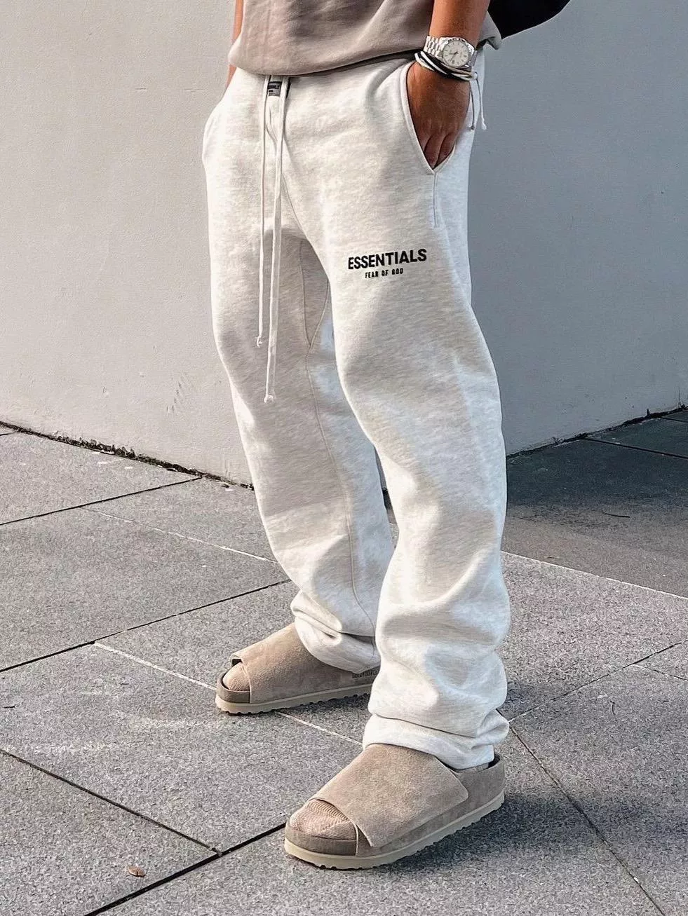 Fear Of God 22FW Essentials 植絨直筒長褲