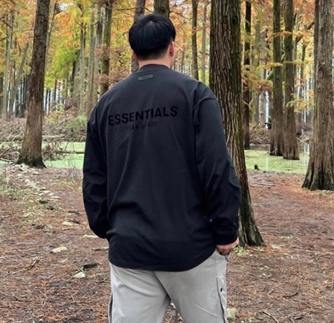 Fear Of God Essentials 22ss 前後植絨字體 Logo 薄長TEE